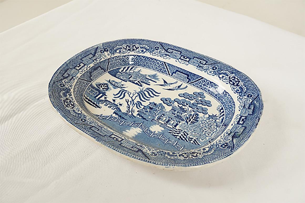 English Mid-19th Century Pearlware Blue Willow Transfer Platter, England 1840, H633