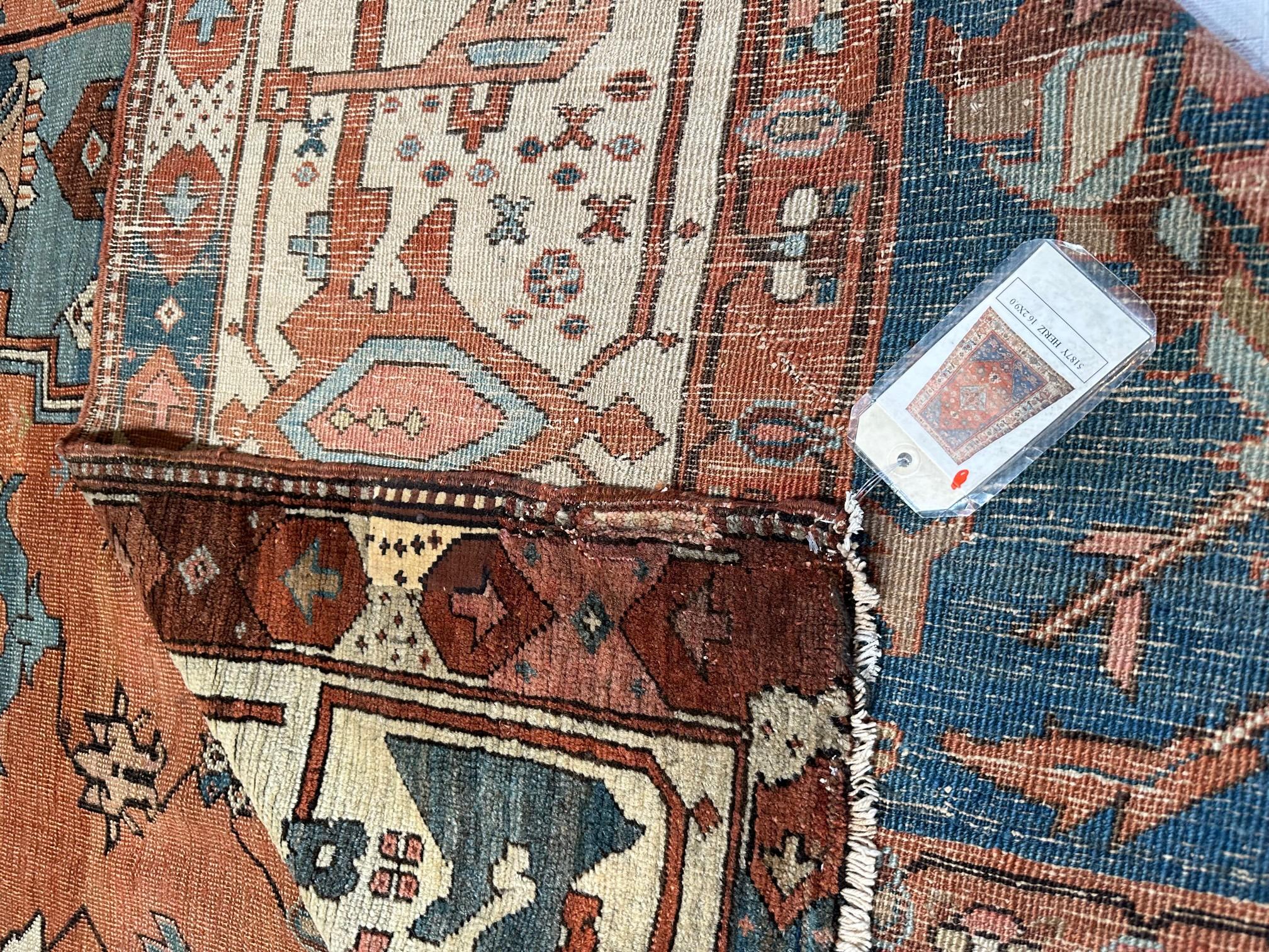 Hand-Knotted Late-19th Century Persian Heriz Serapi Carpet  For Sale