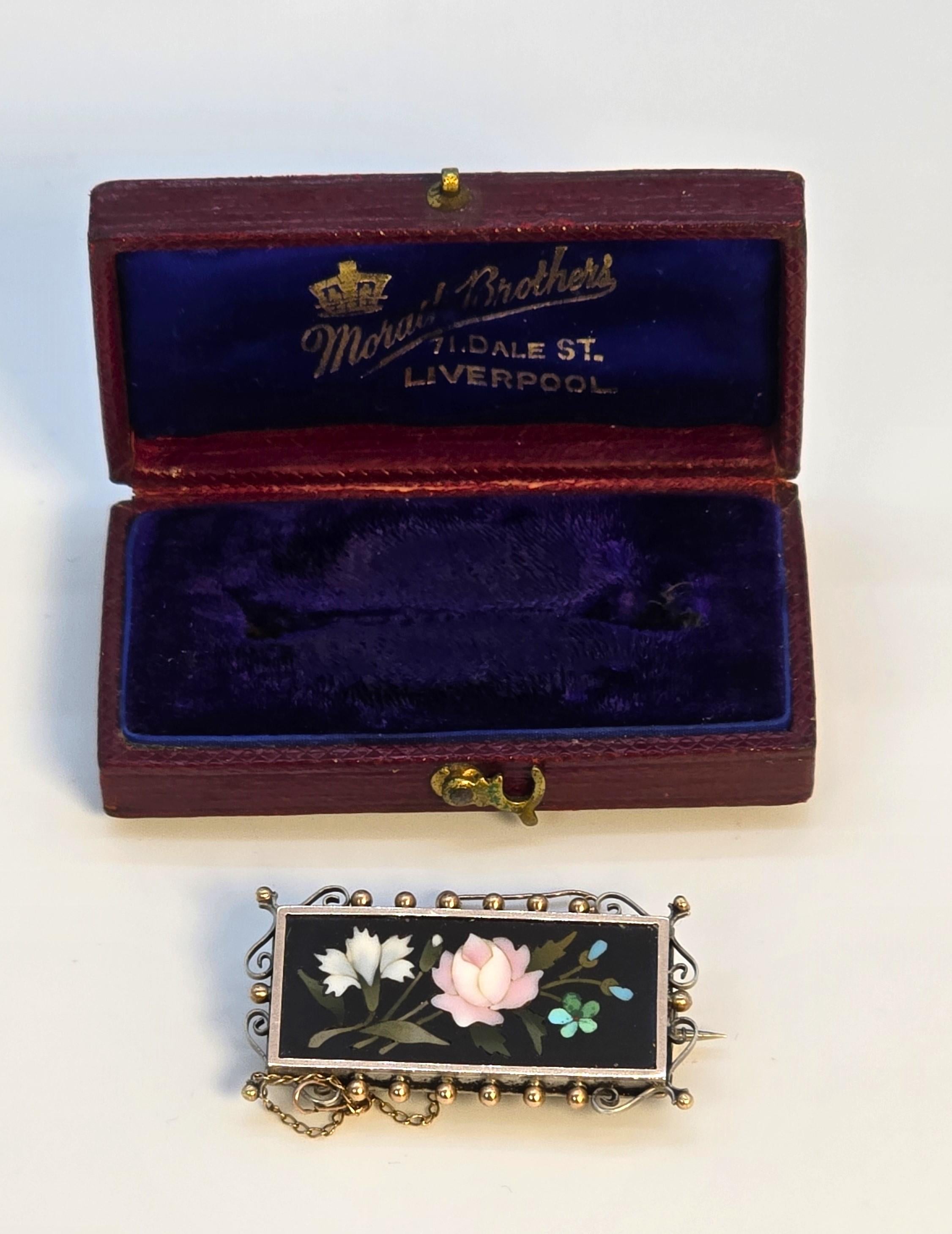 Mid 19th century pietra dura brooch, circa 1860 For Sale 3