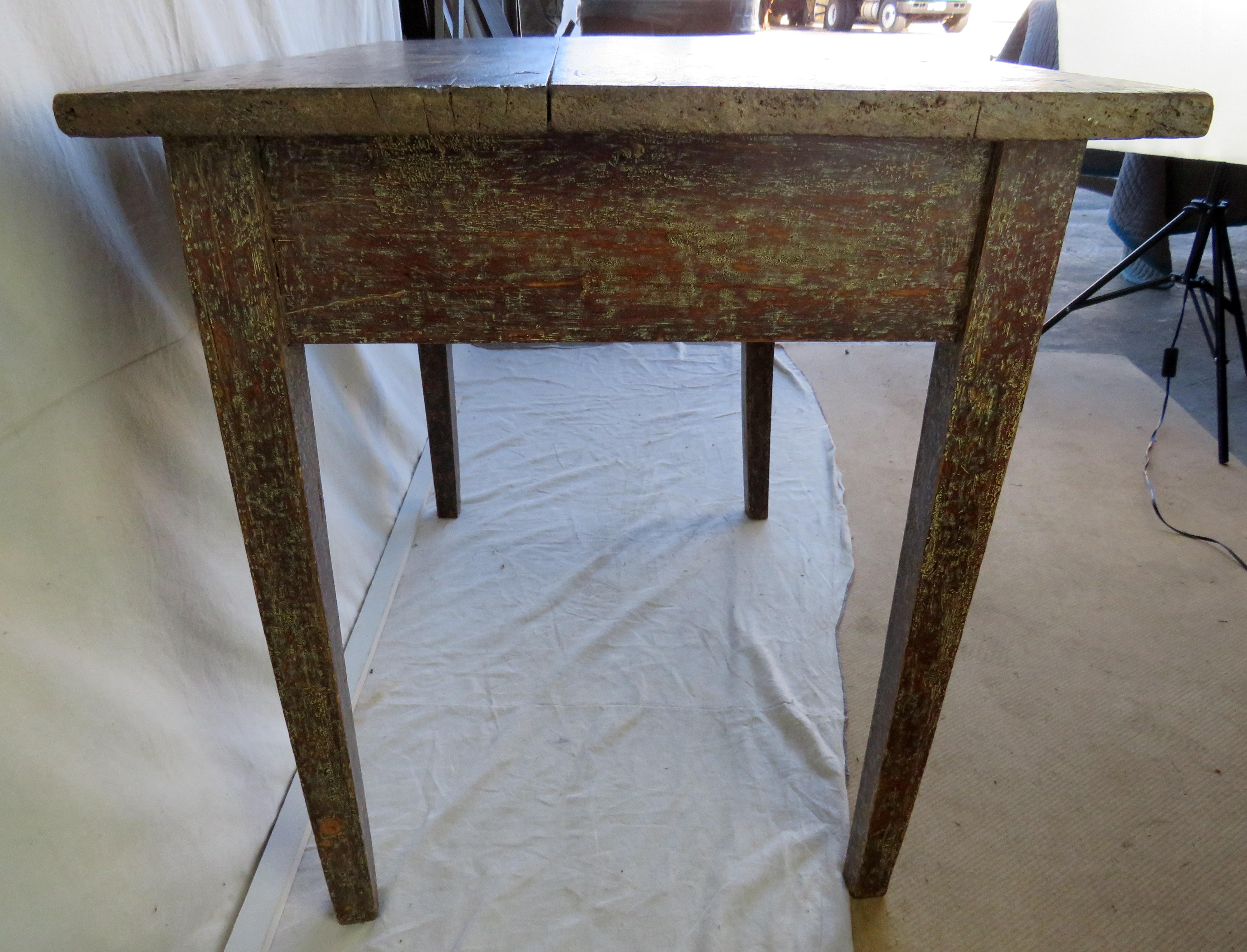 Mid 19th Century Pine Side Table in Original Red Paint In Good Condition For Sale In Nantucket, MA