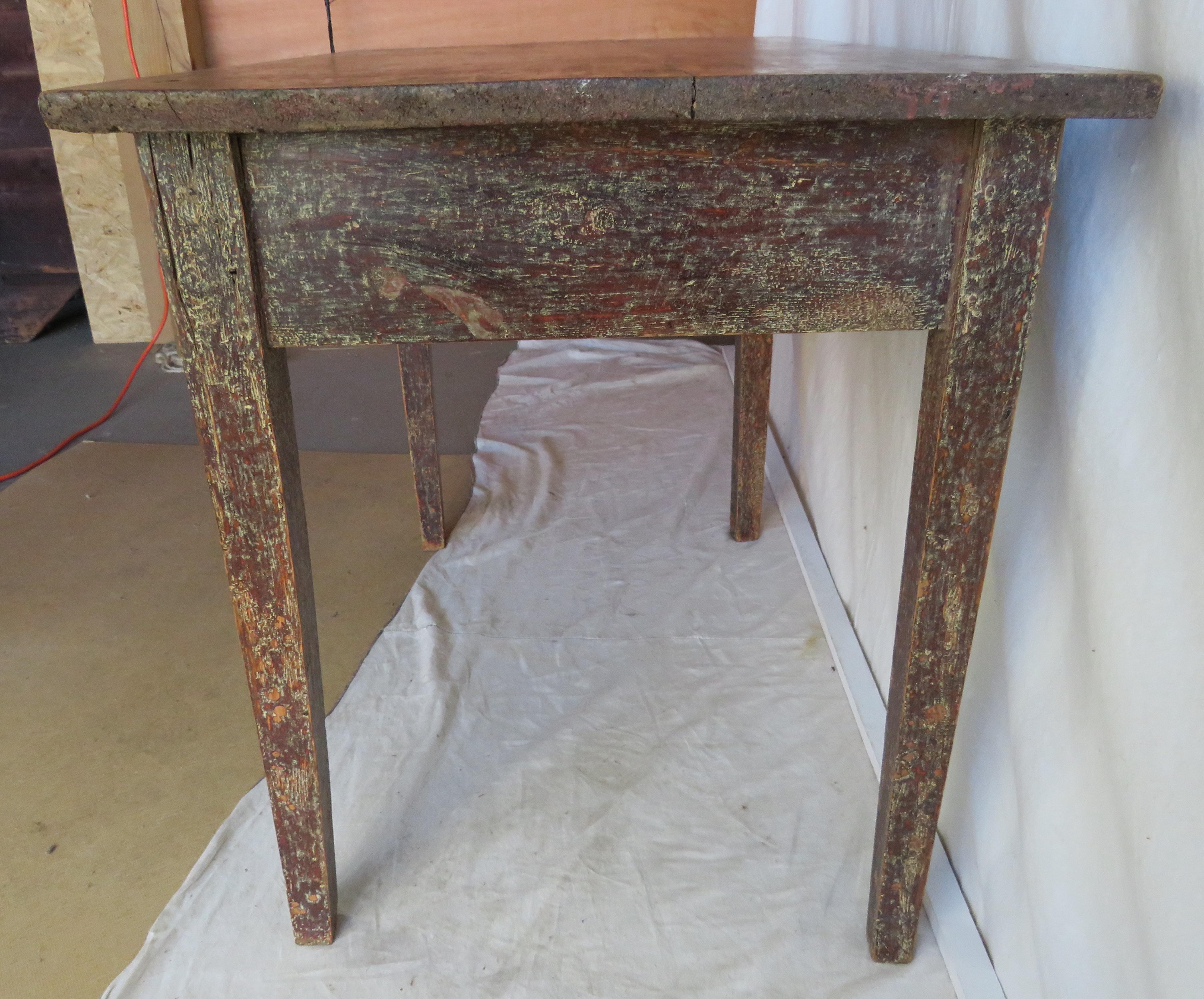 Mid 19th Century Pine Side Table in Original Red Paint For Sale 1