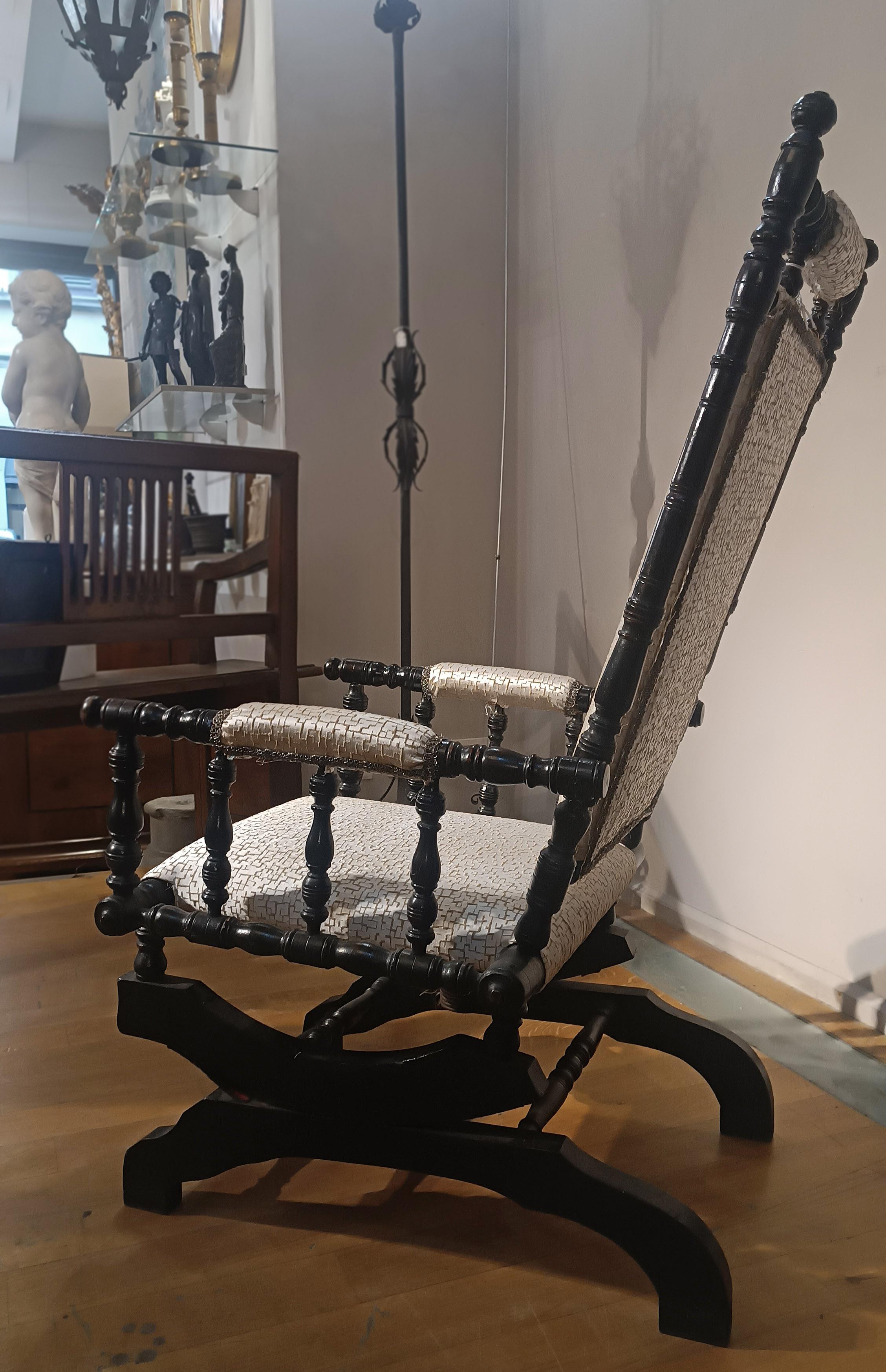 MID 19th CENTURY ROCKING ARMCHAIR in vendita 5