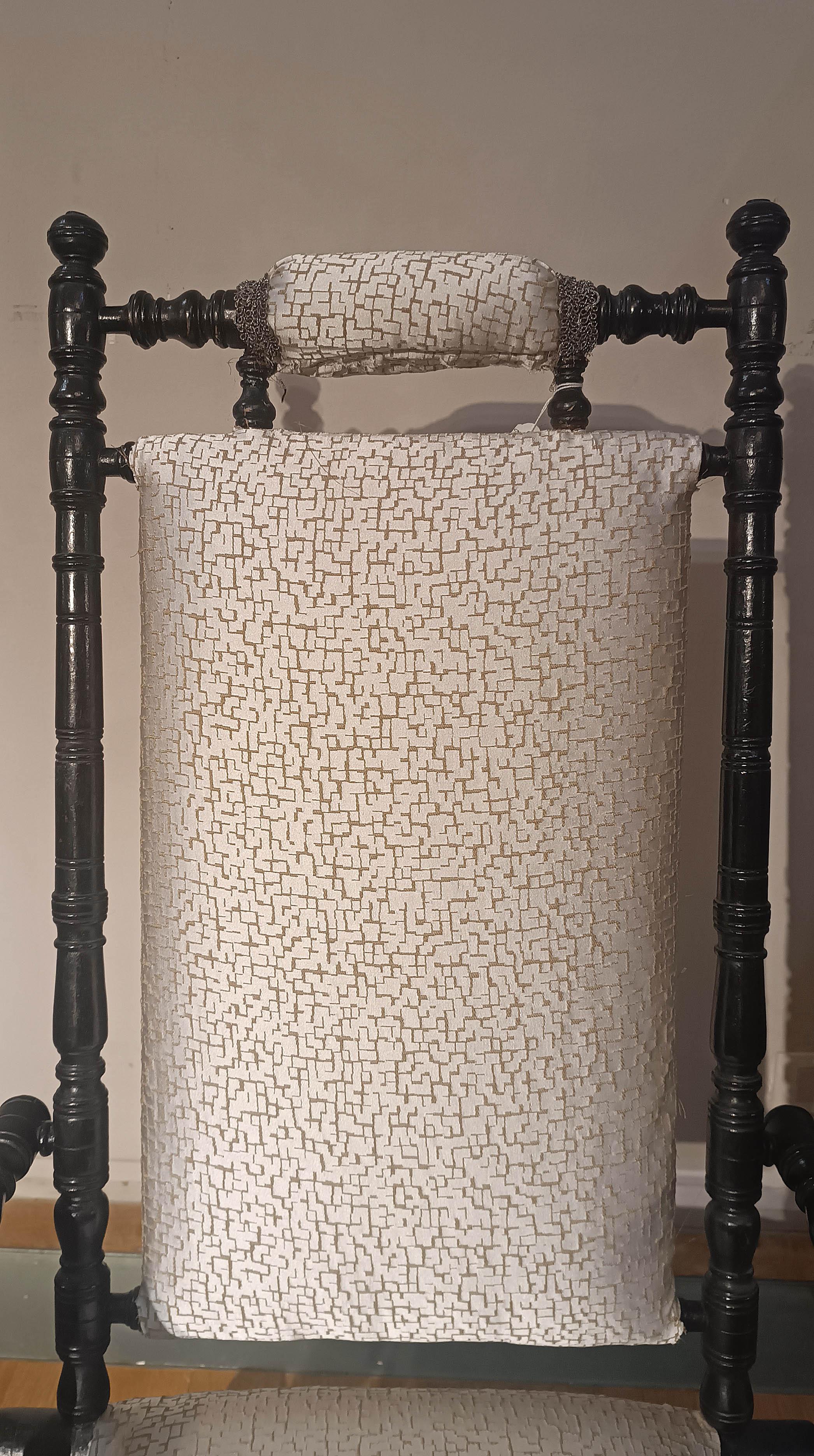 MID 19th CENTURY ROCKING ARMCHAIR In condizioni buone in vendita a Firenze, FI