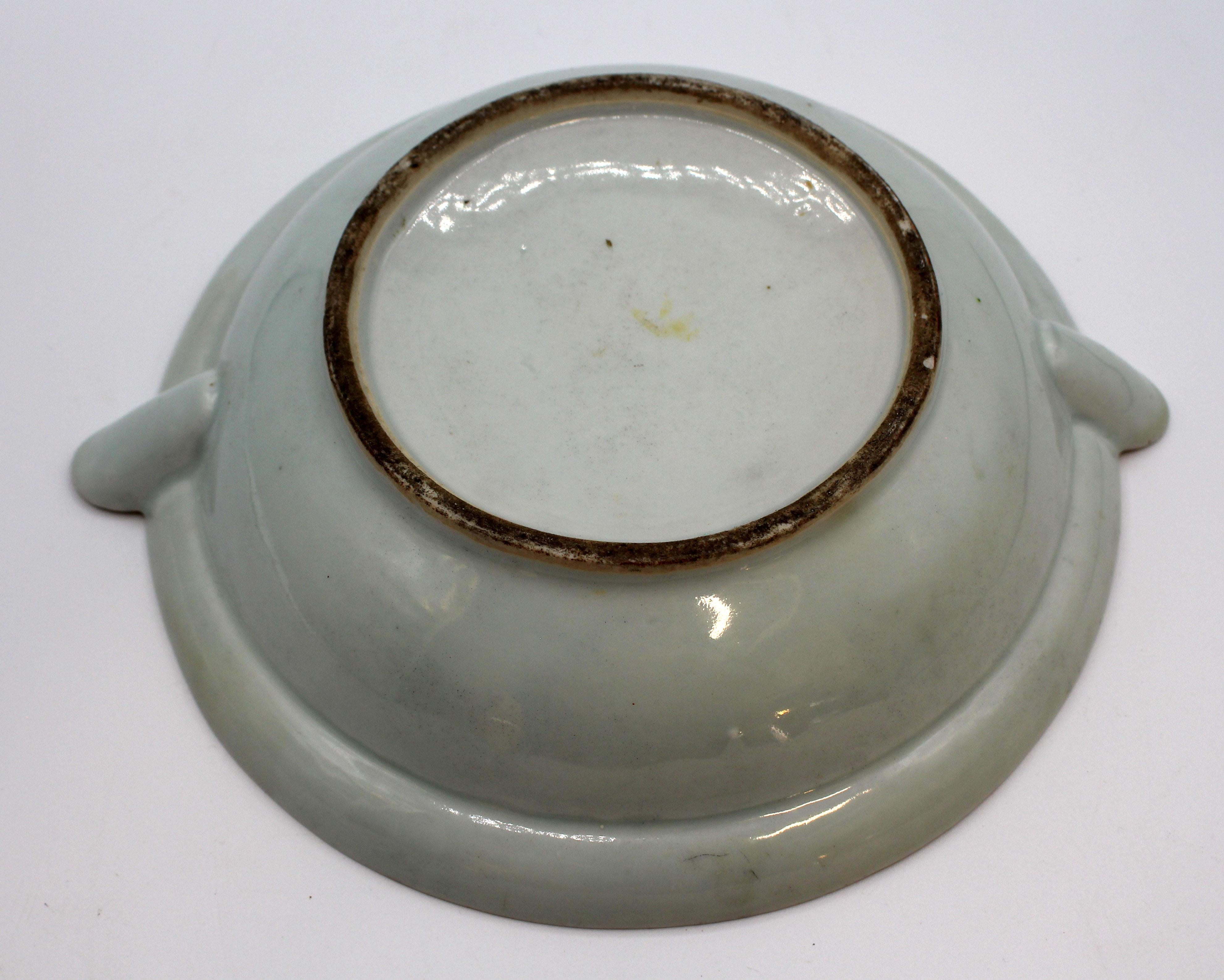 Chinese Mid-19th Century Rose Medallion Hot Water Reservoir