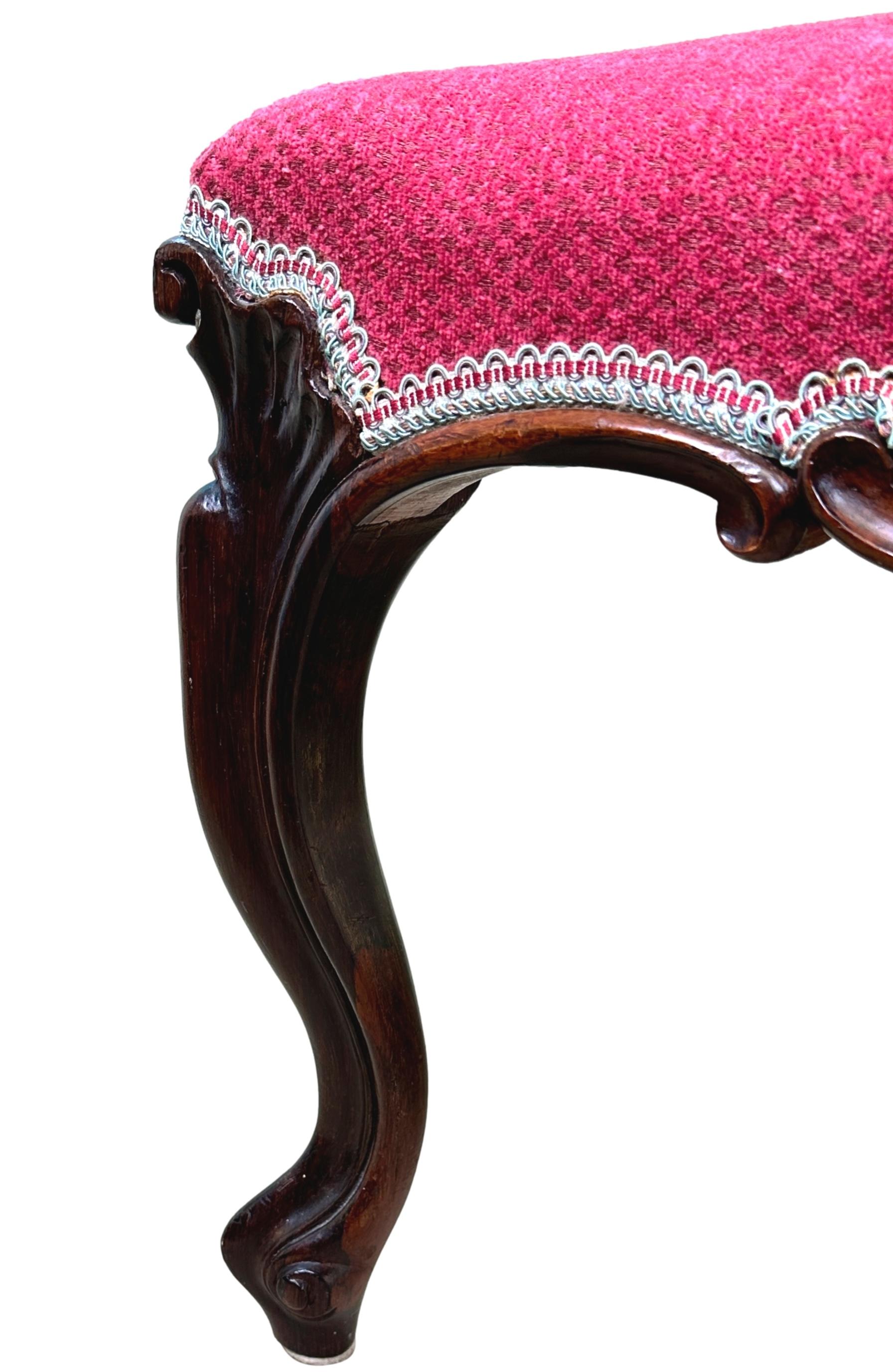 XIXe siècle Tabouret de salon en bois de rose du milieu du 19e siècle en vente