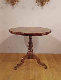 MID-19TH-CENTURY ROUND COFFEE TABLE WITH INLAYS