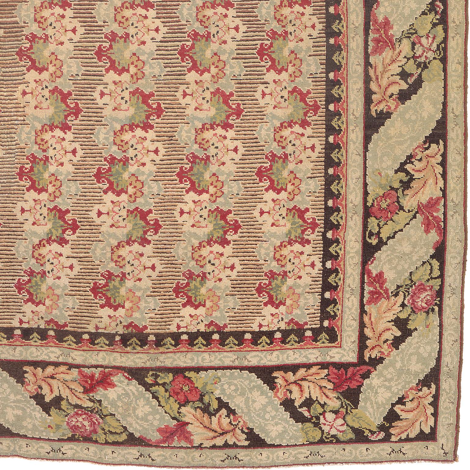 Tappeto in velluto russo della metà del XIX secolo
URSS, circa 1840
Tessuto a mano
Misure: 8'4