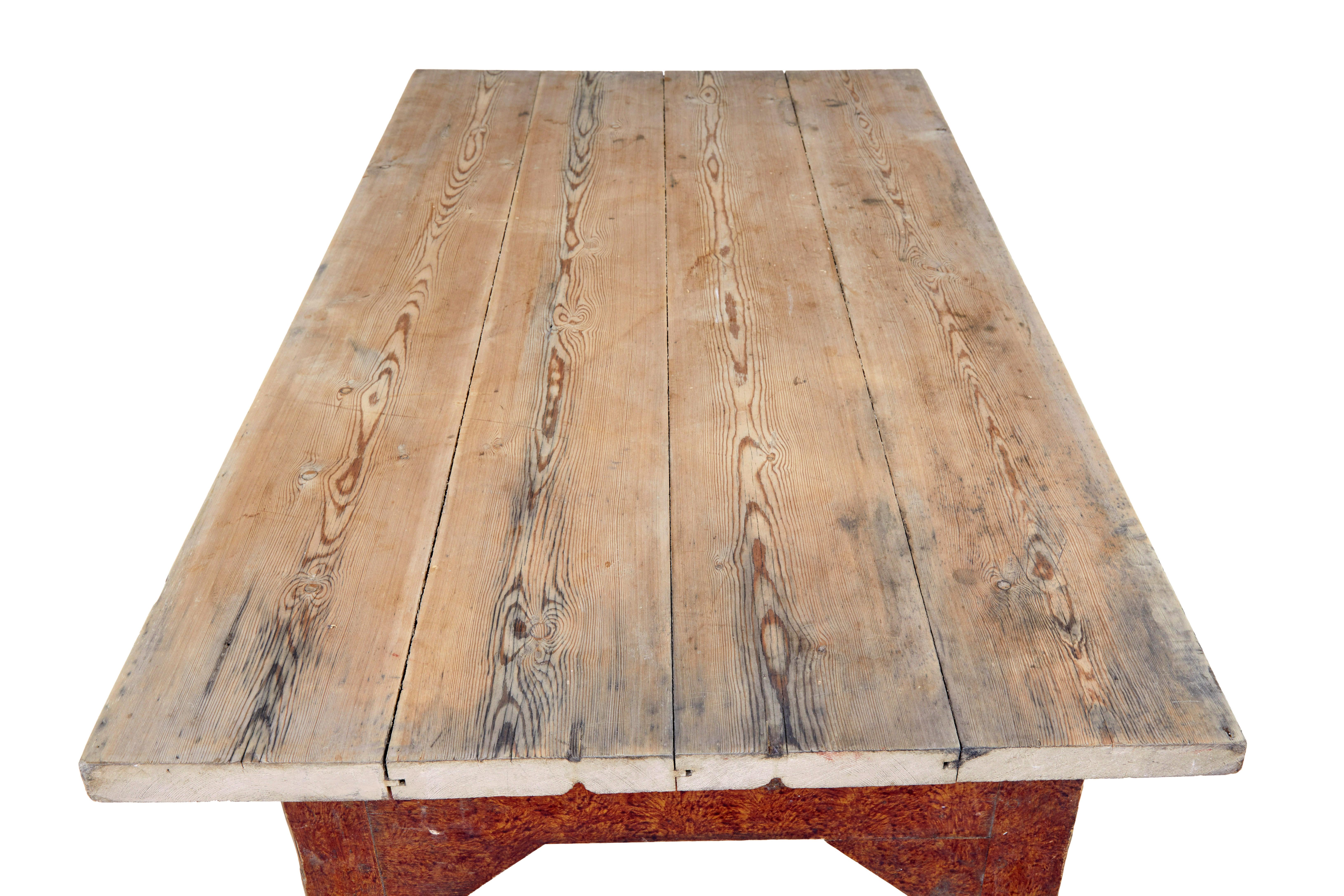 Mid 19th Century rustic painted pine kitchen table For Sale 2