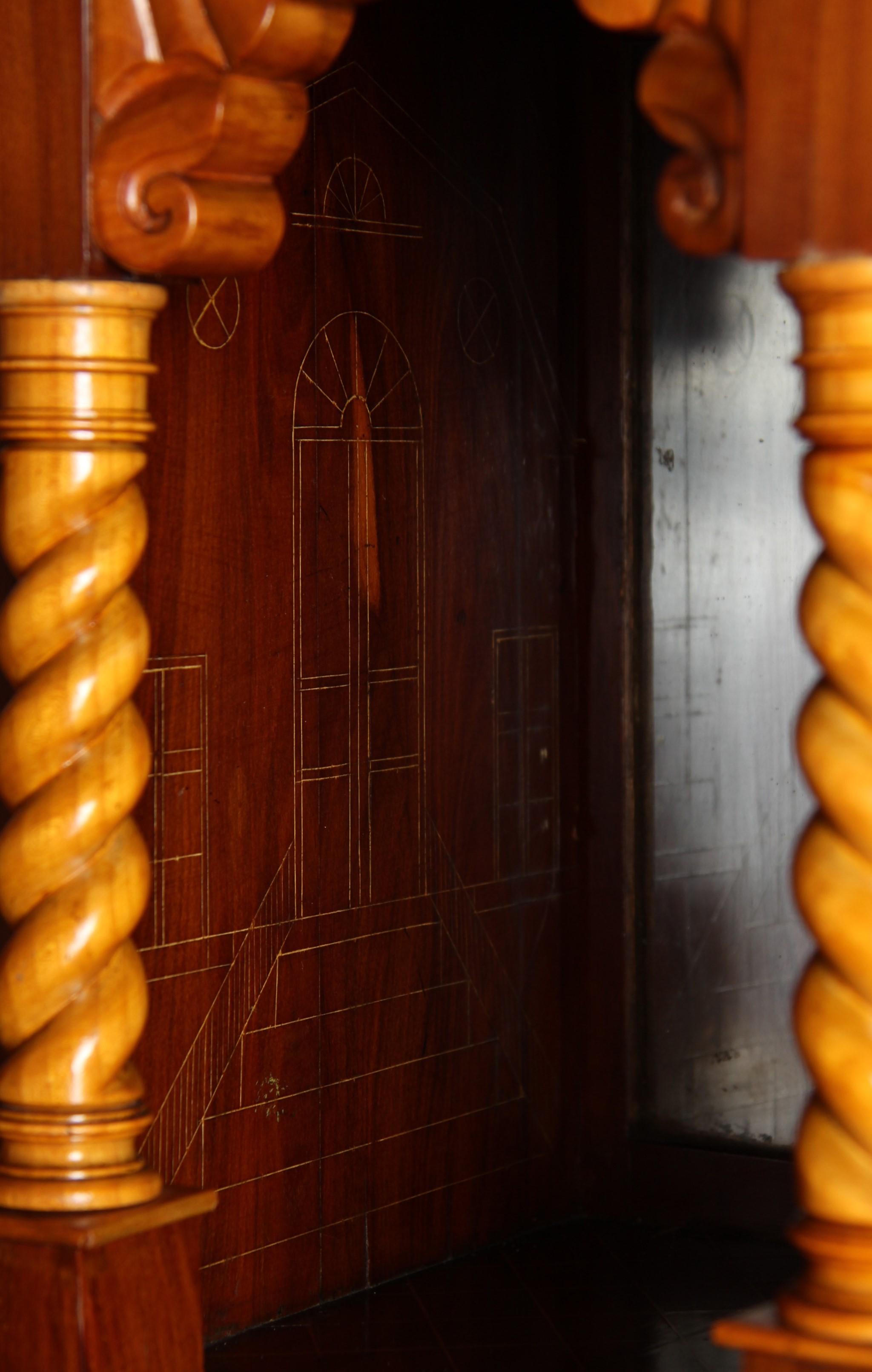 Swedish Secretaire from 1857 with Trick Lock and Secret Compartements For Sale 5