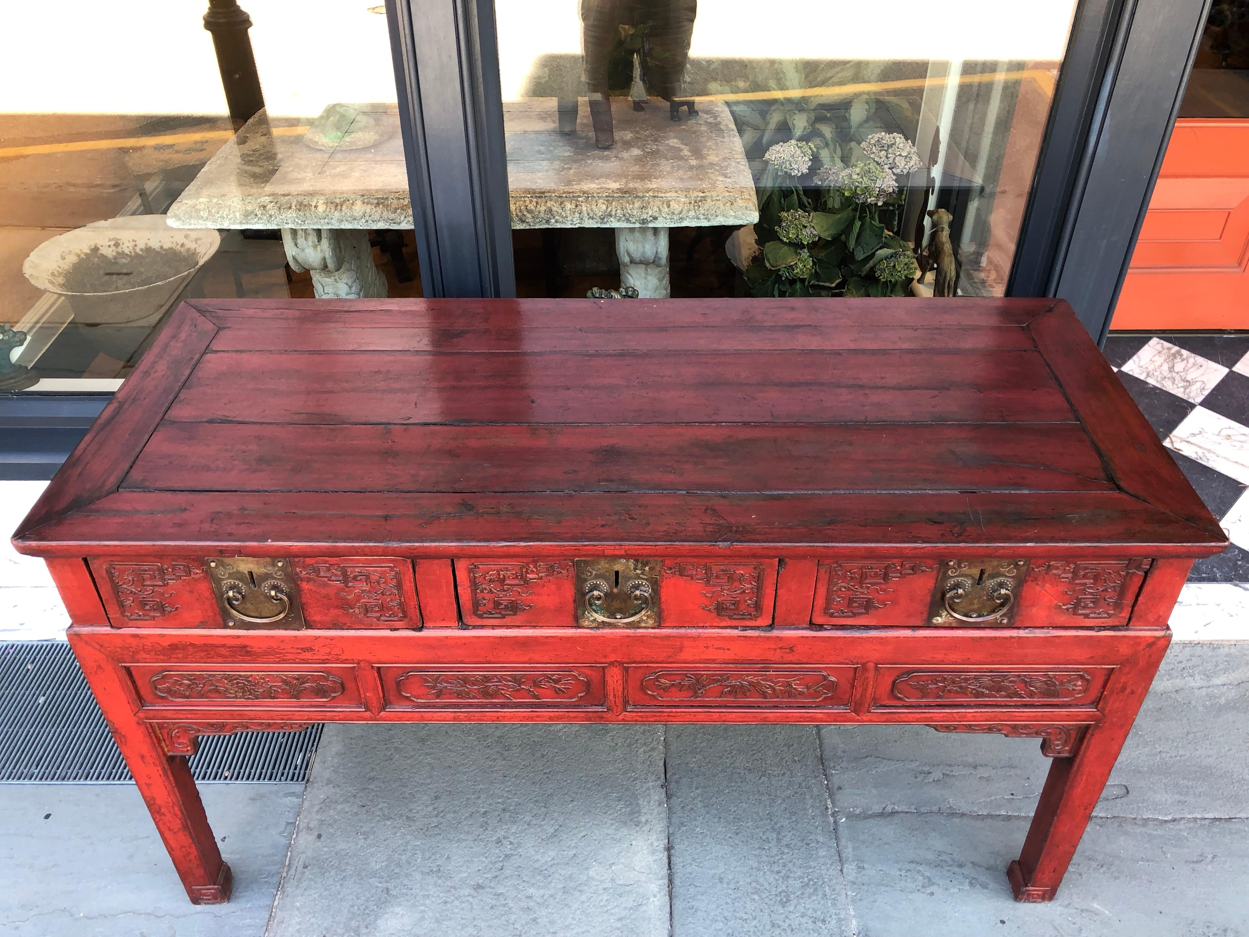 Mid-19th Century Server or Sideboard with 3 Drawers and Carved Details in Drawer In Good Condition For Sale In Charleston, SC