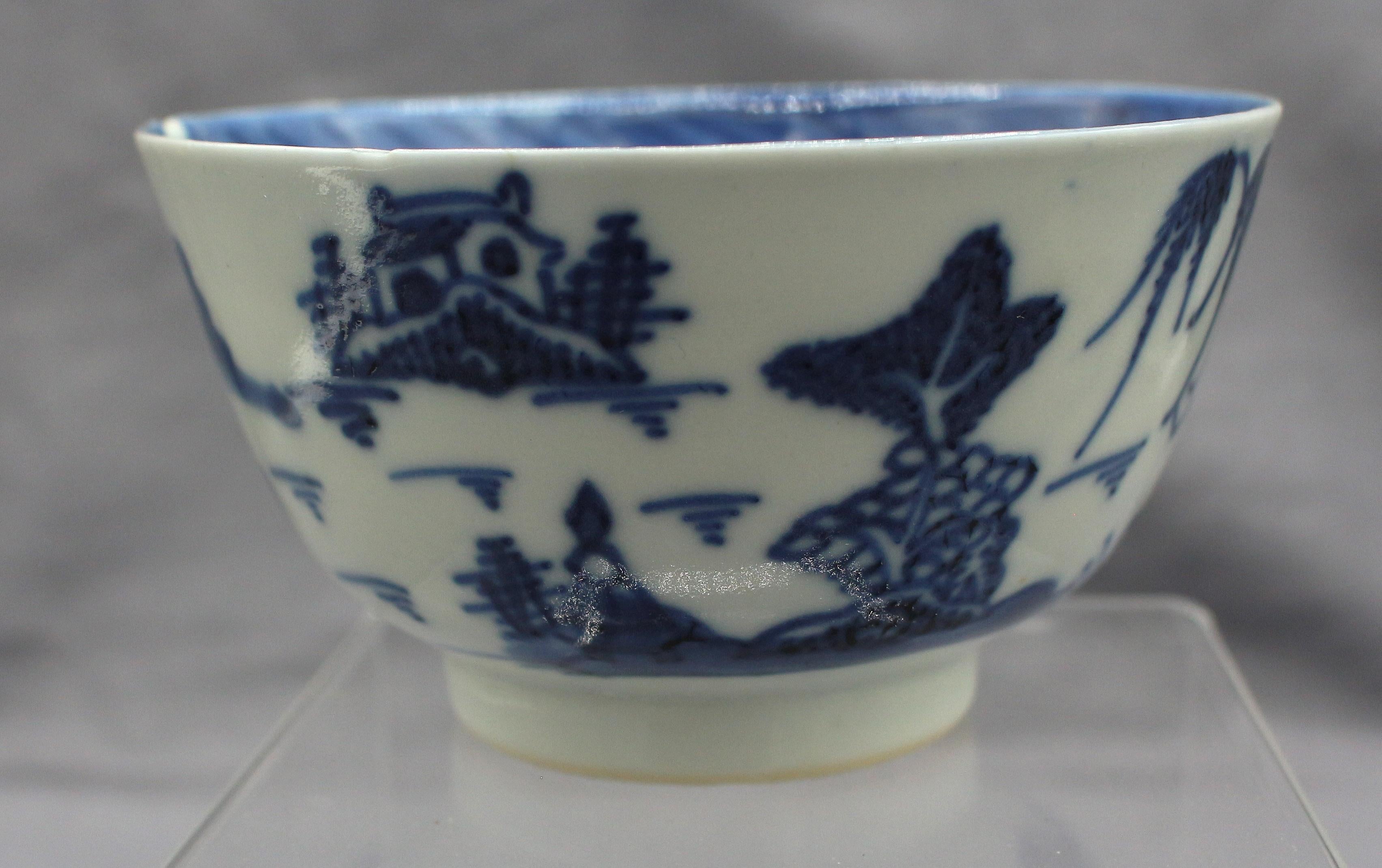 Mid-19th Century Set of 6 Blue Canton Porcelain Rice or Soup bowls, Chinese In Good Condition For Sale In Chapel Hill, NC
