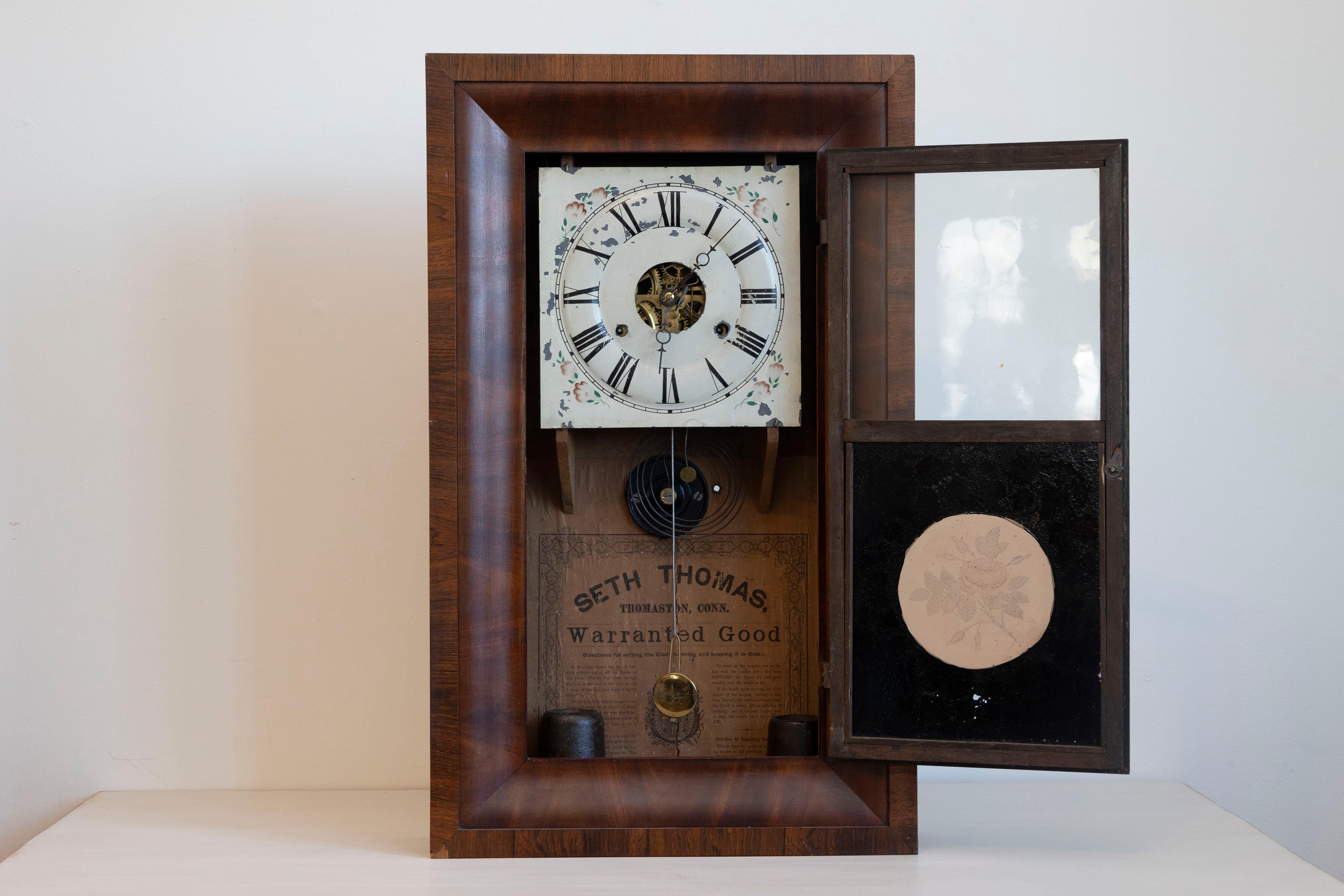 Mid-19th Century Seth Thomas Ogee Shelf Clock In Good Condition For Sale In Atlanta, GA