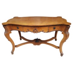 Mid-19th century Sicilian console in walnut and maple and relief sculptures