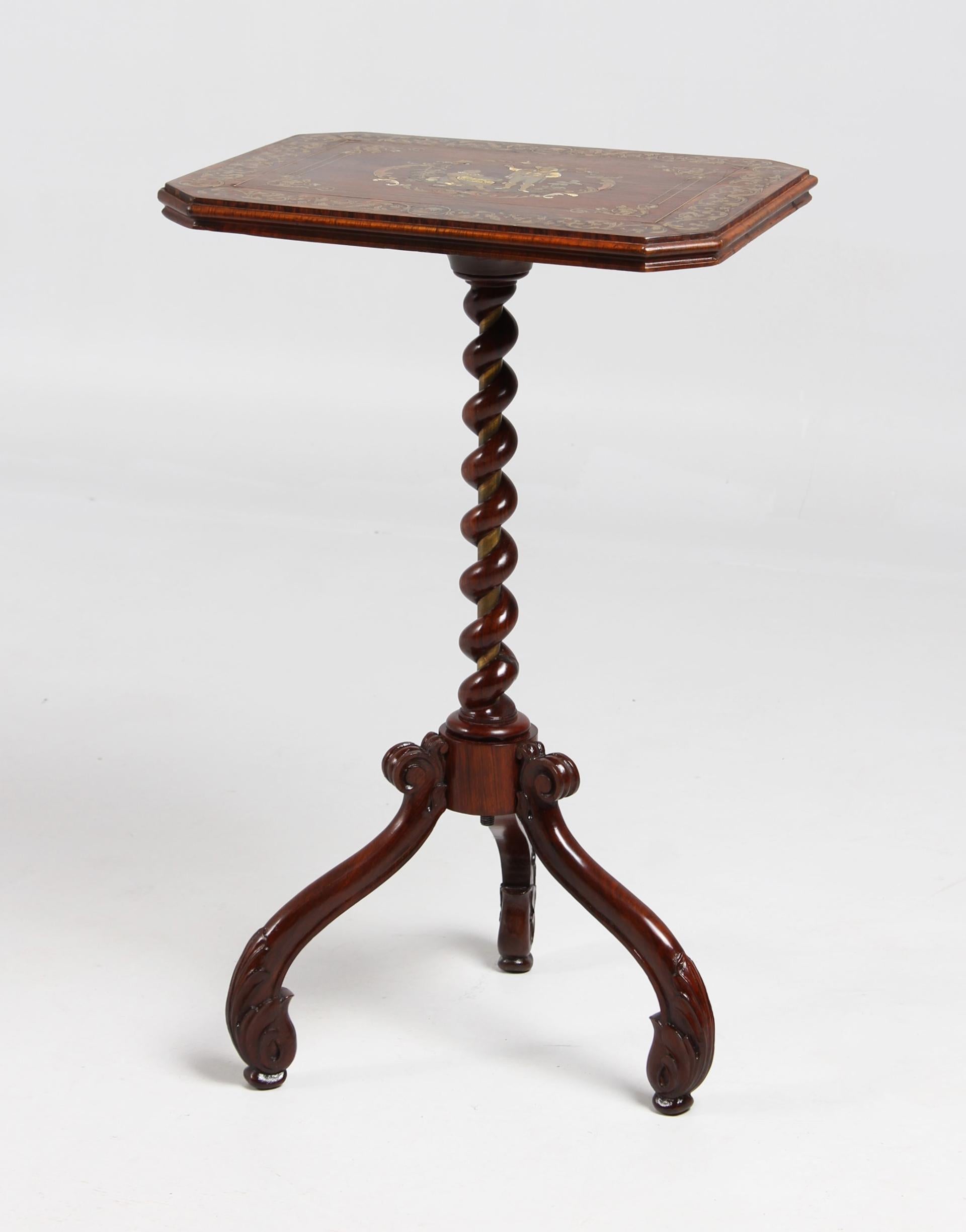 Side table with fine marquetry

France - Mid 19th century

Dimensions: H x W x D: 77 x 47 x 37 cm

Description:
Exceptional side table from the period around 1840, rarely found in this fineness.

In the center of a three-legged substructure rises a