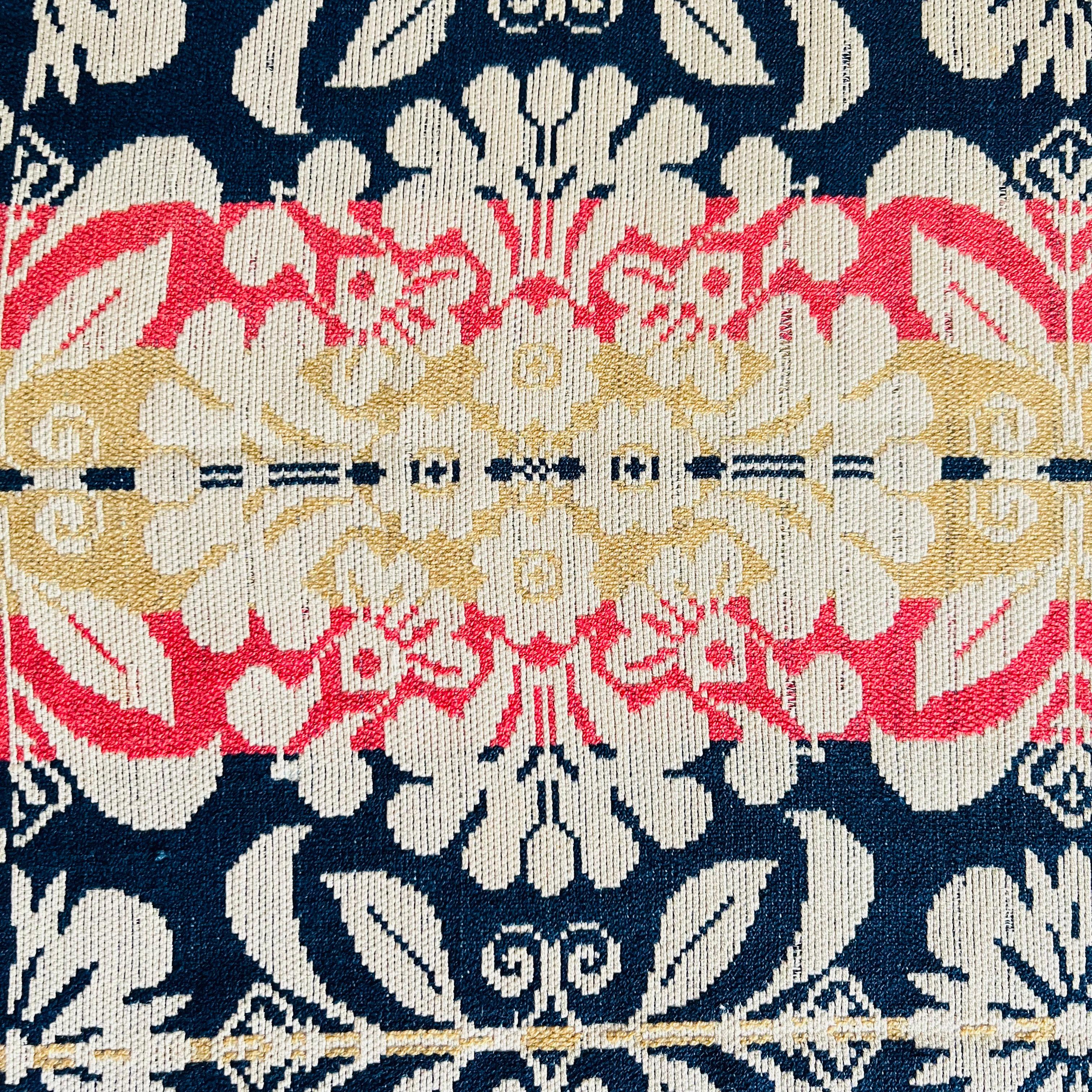 Floral Medallion Signed Jacquard Coverlet, Mid 19th Century In Fair Condition For Sale In Harlingen, TX