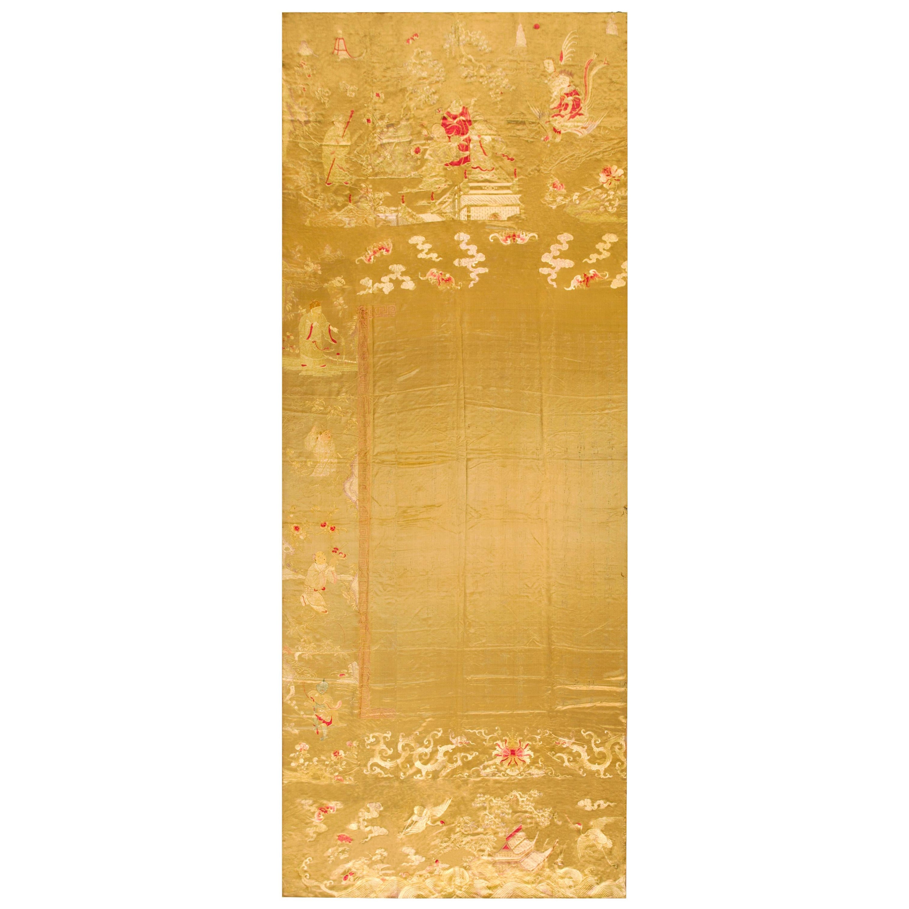 Broderie scénique chinoise en soie du milieu du 19ème siècle ( 5'2" x 13'4" - 158 x 406 )