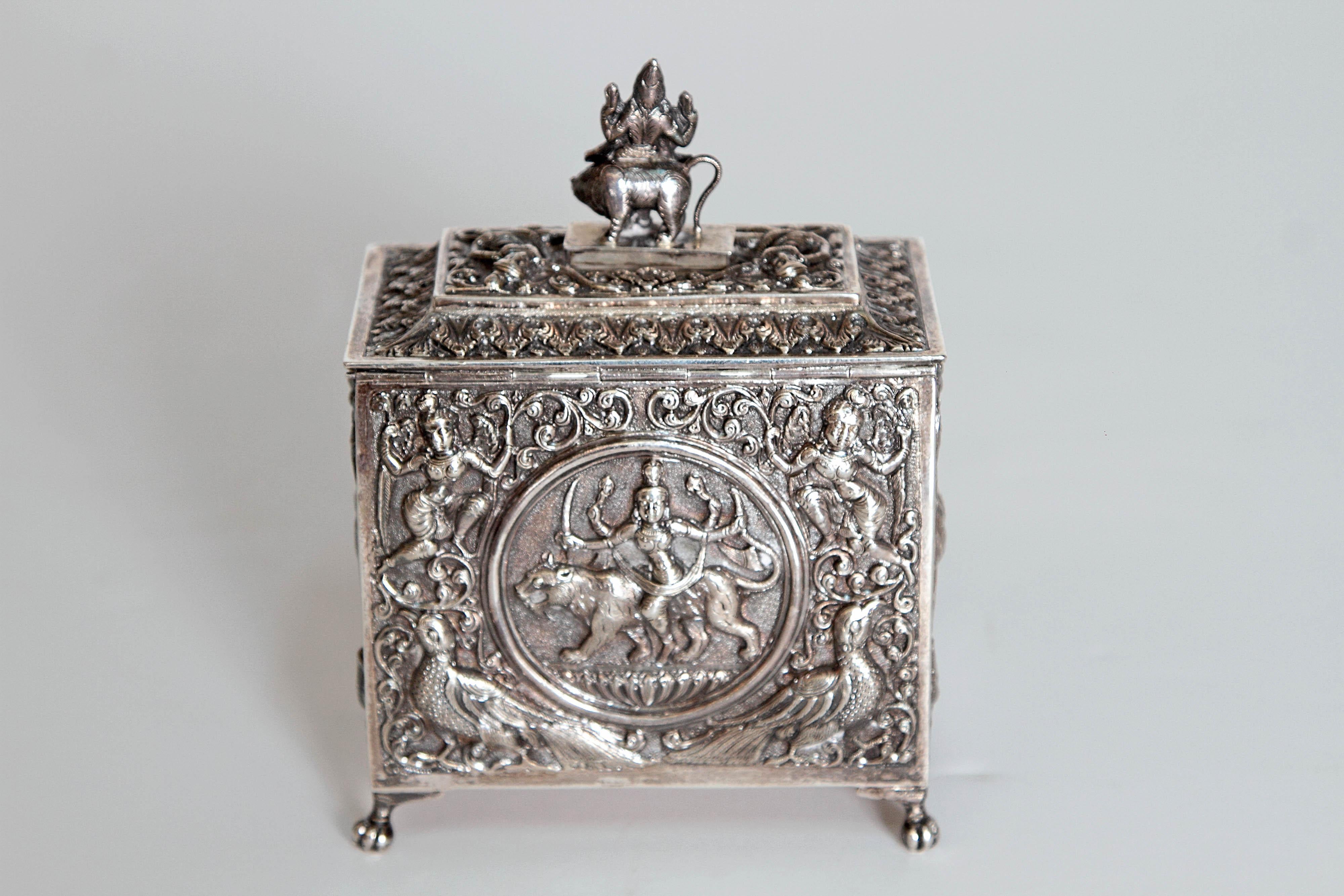 Mid-19th Century Silver Plated Box from Siam In Good Condition In Dallas, TX