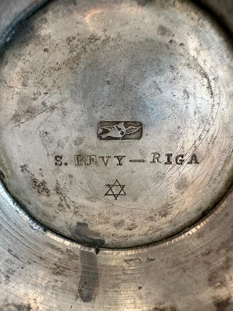 Mid-19th Century Silver Vase Owned and Marked by a Jewish Family  For Sale 2