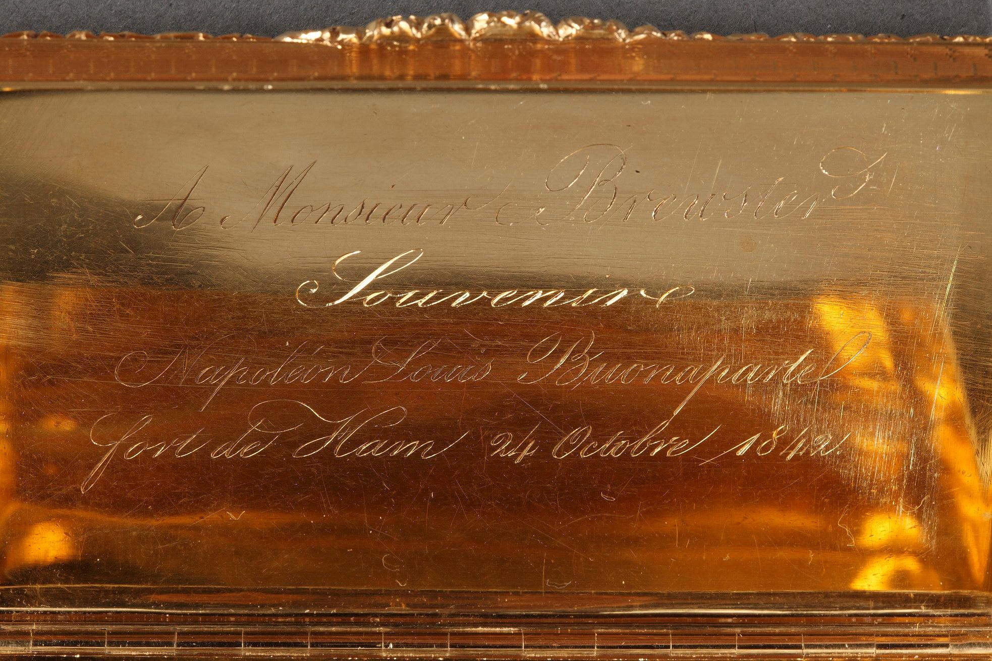 Mid-19th Century Snuff Box with Napoleon Bonaparte Medallion For Sale 7