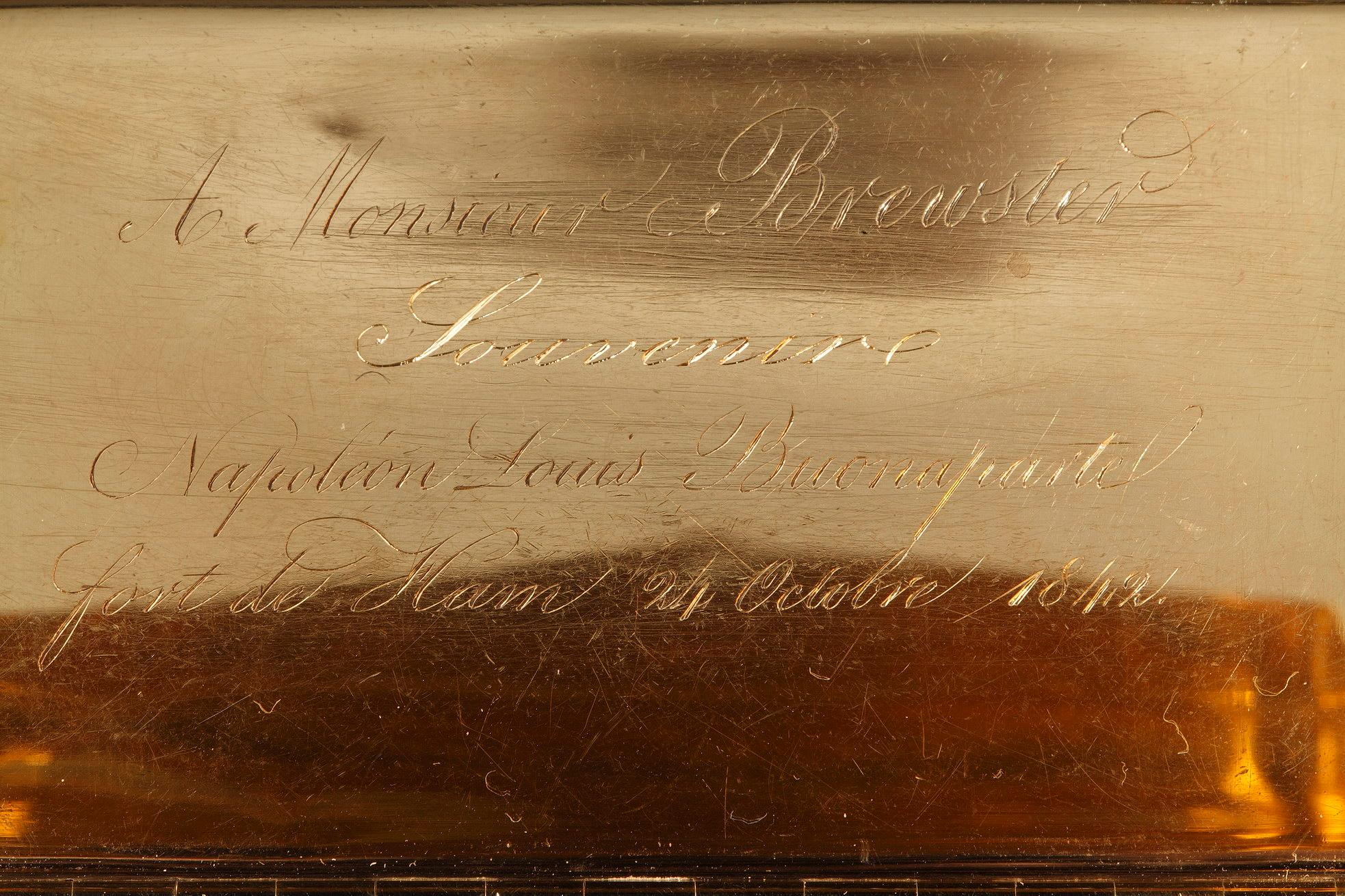 Mid-19th Century Snuff Box with Napoleon Bonaparte Medallion For Sale 9