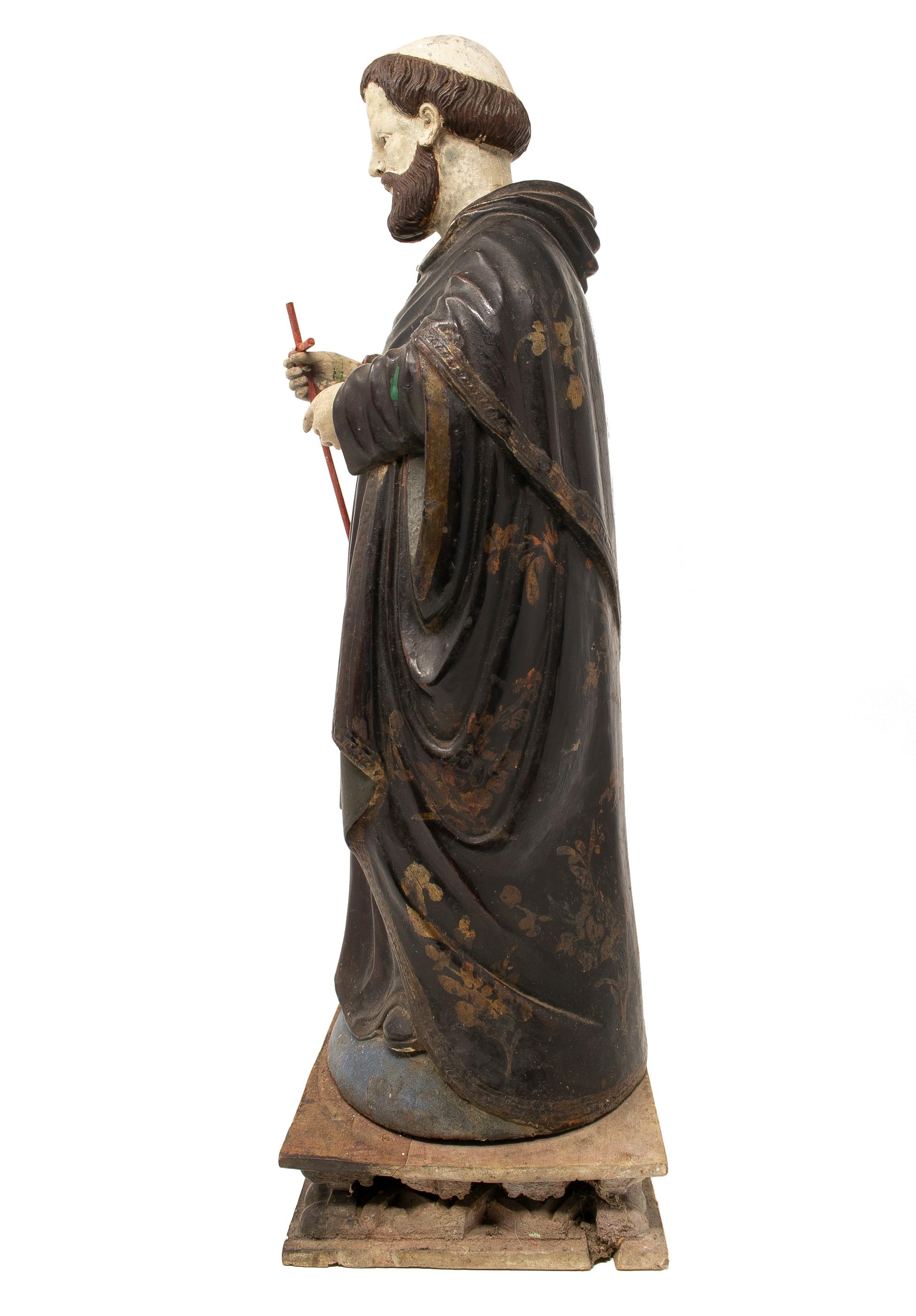 Mid-19th Century Spanish Saint Painted Wooden Figurative Sculpture In Good Condition For Sale In Marbella, ES
