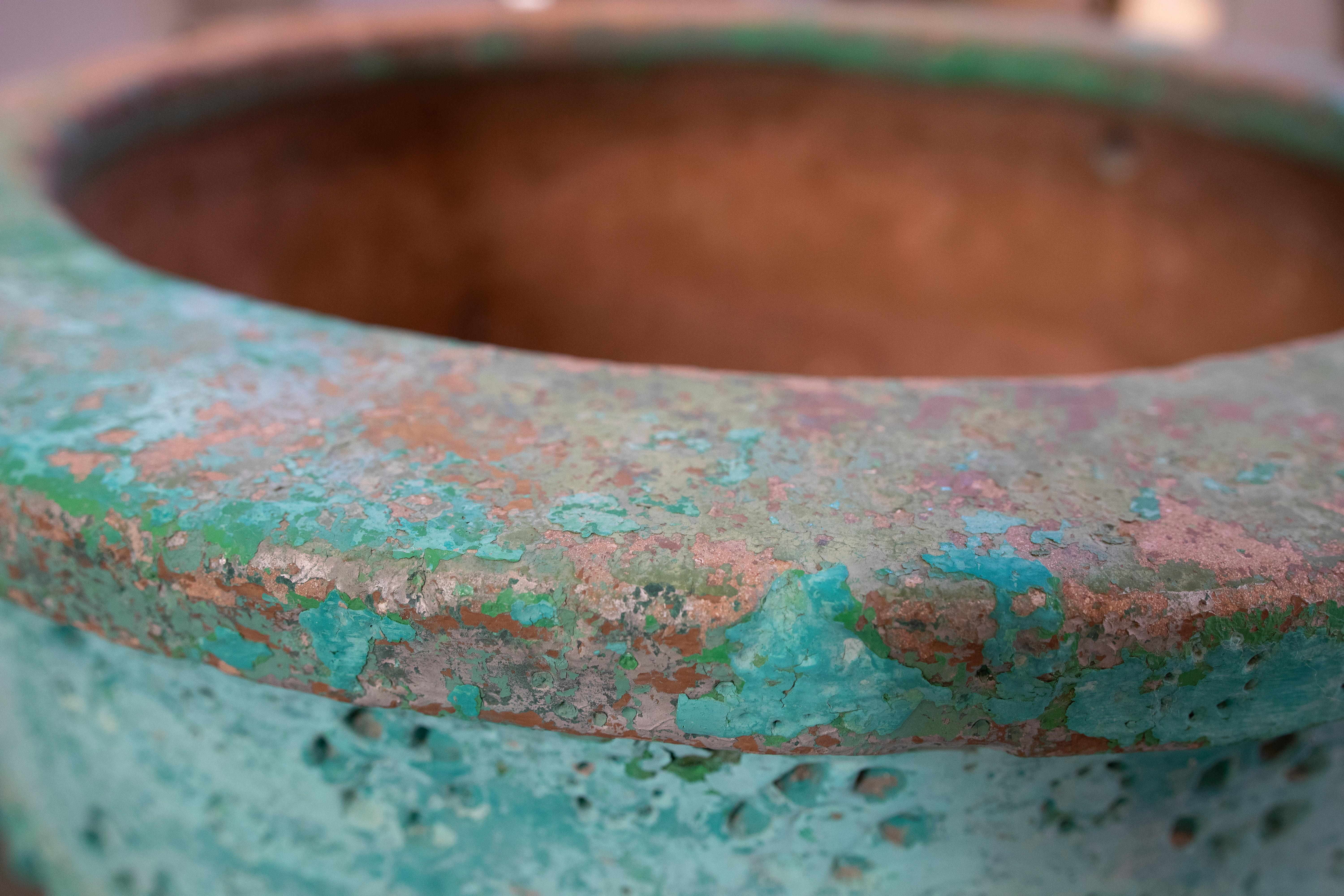 Well d'eau en terre cuite peinte du milieu du 19e siècle en faïence espagnole en vente 11