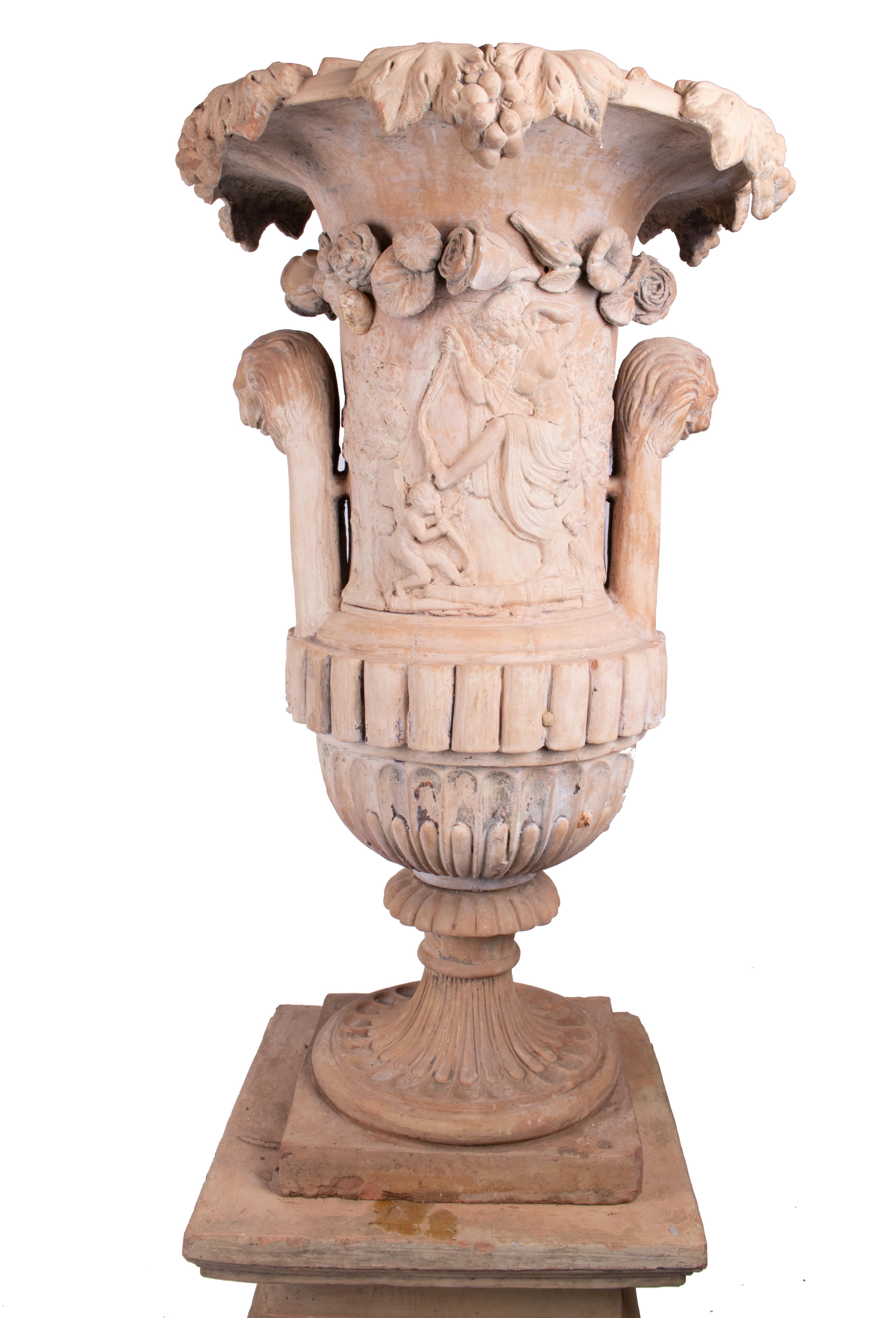 Mid-19th Century Spanish Terracotta Urn and Pedestal Stamped by the Maker In Fair Condition For Sale In Marbella, ES