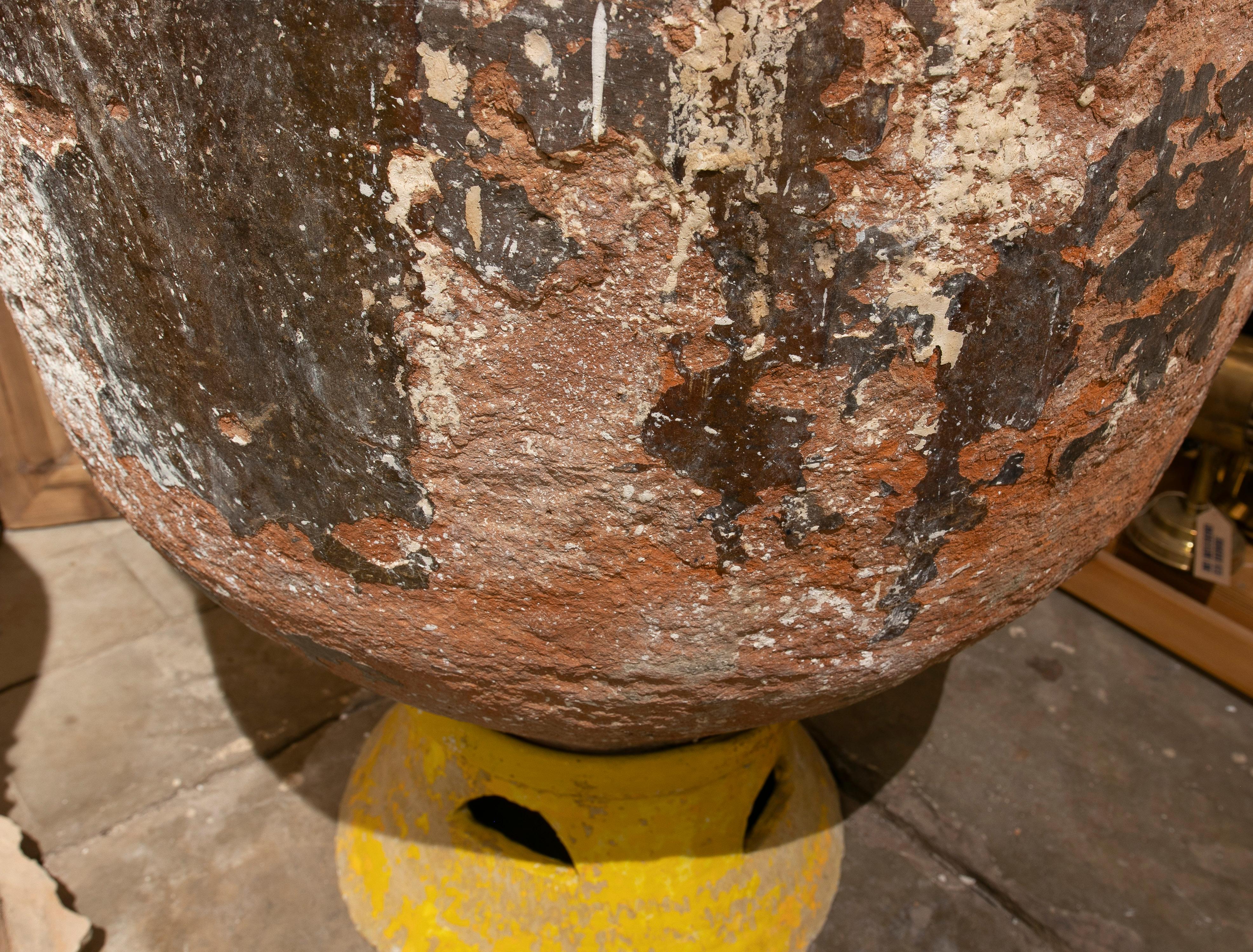 Mid-19th Century Spanish Whitewashed & Painted Terracotta Garden Urn For Sale 8