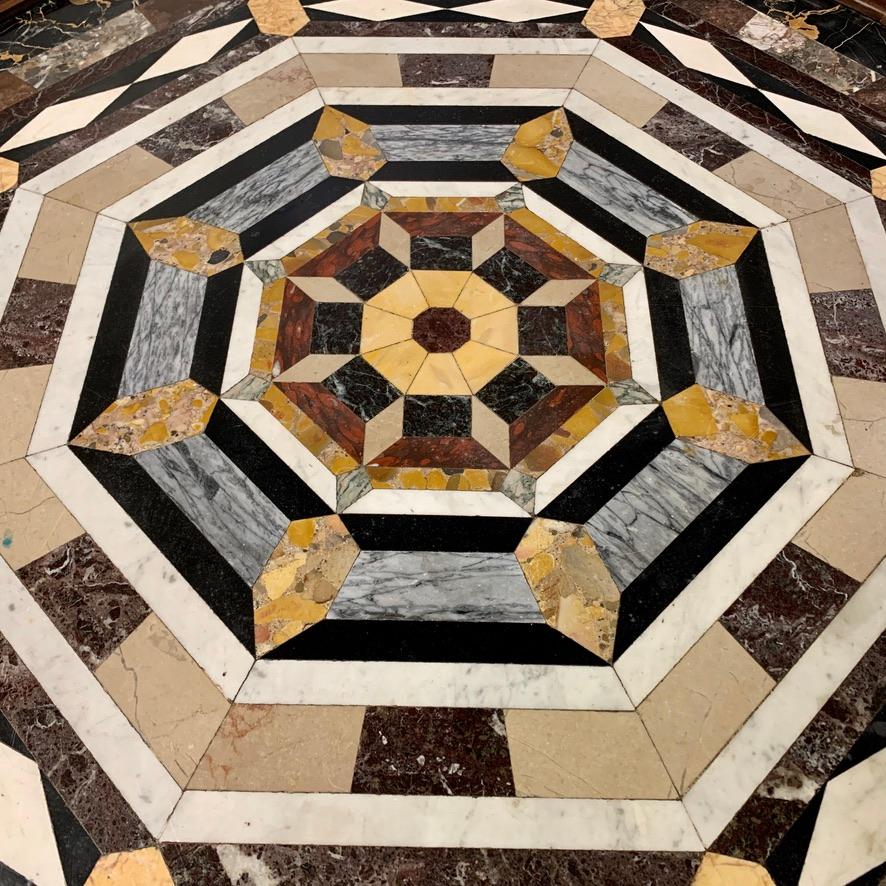 Hand-Carved Mid-19th Century Specimen Marble Top Centre Table on a Pedestal Base For Sale