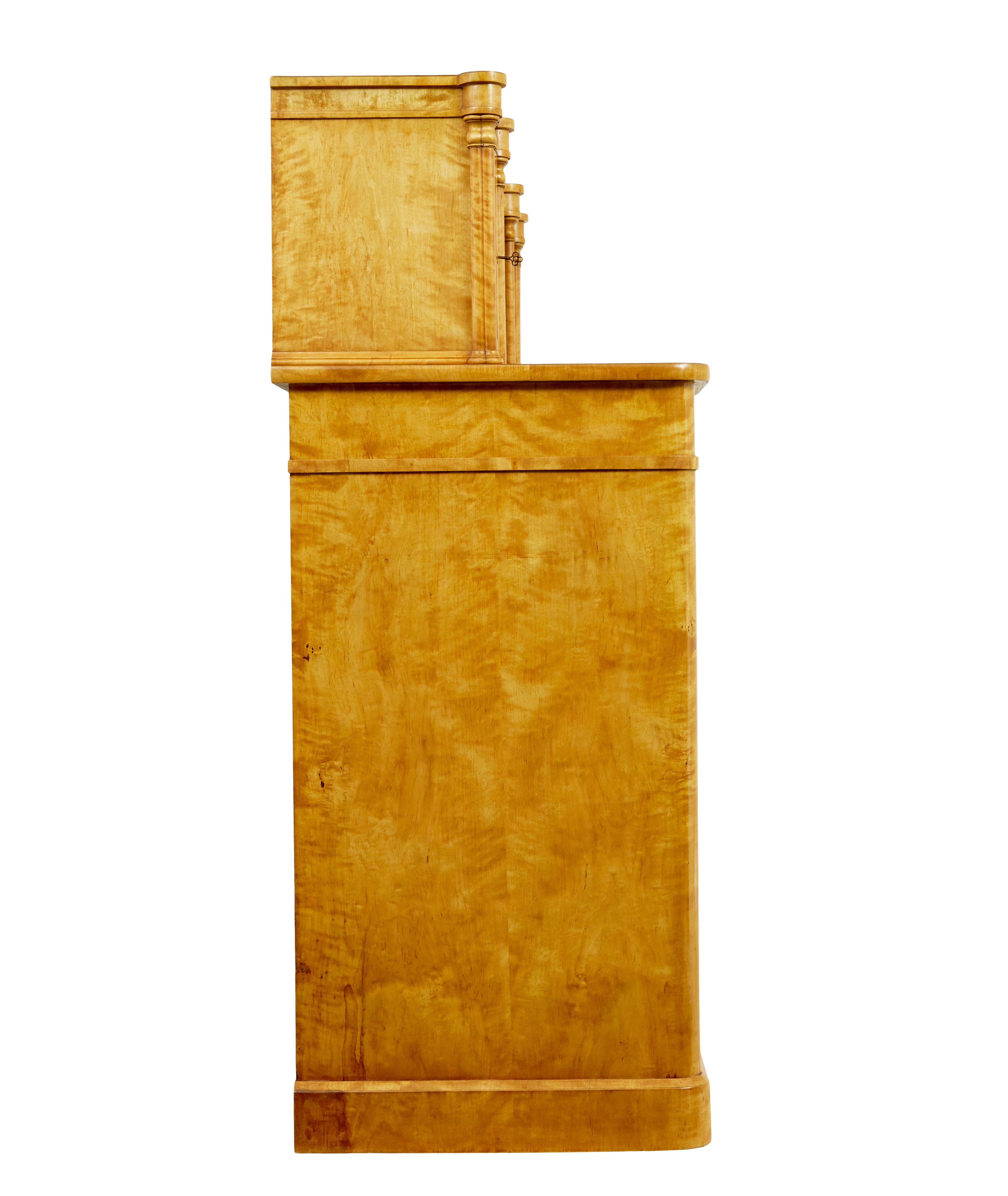 Svedese Credenza buffet svedese in betulla della metà del XIX secolo in vendita