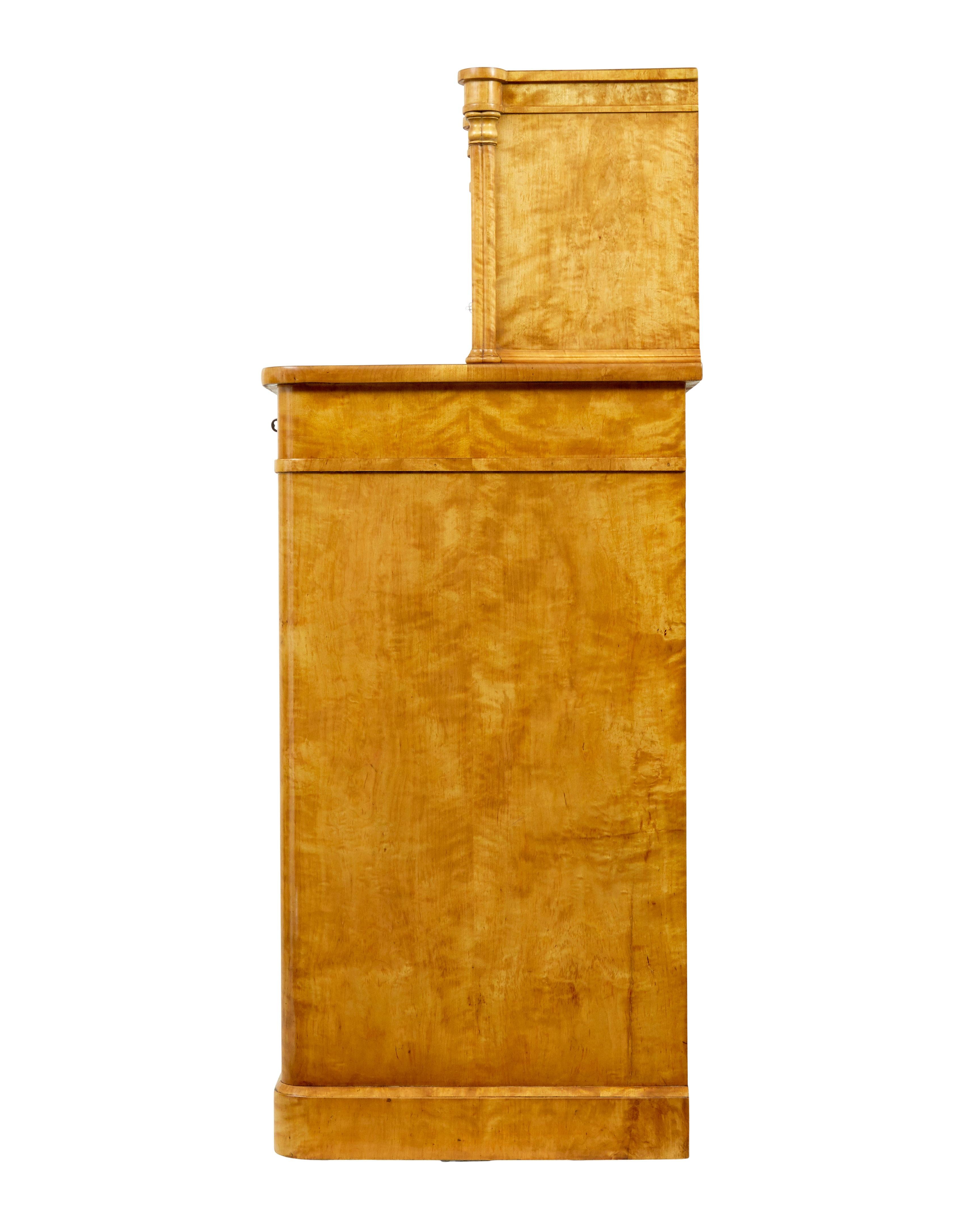 Credenza buffet svedese in betulla della metà del XIX secolo In condizioni buone in vendita a Debenham, Suffolk