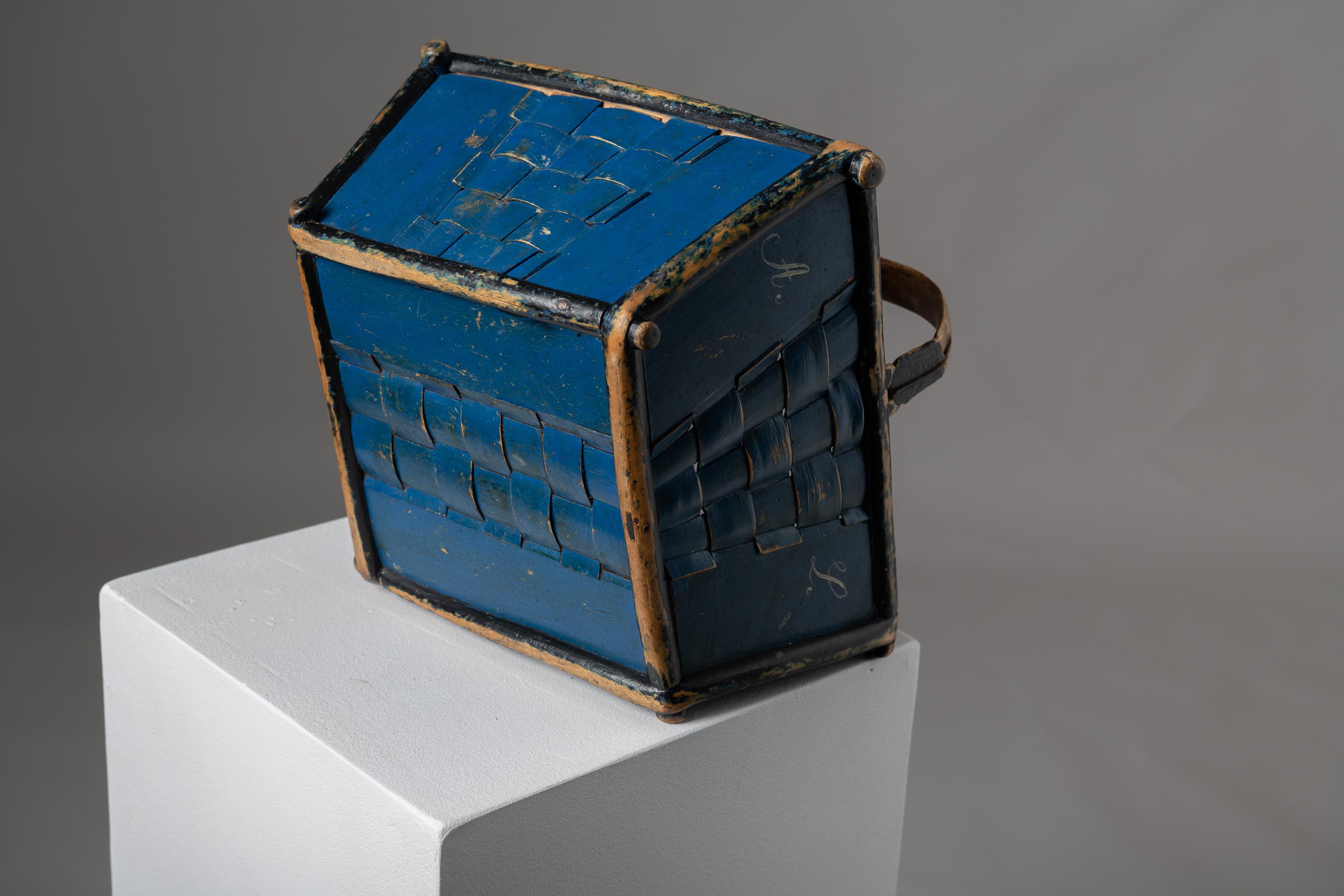 Mid 19th Century Swedish Blue Folk Art Pine Basket 4
