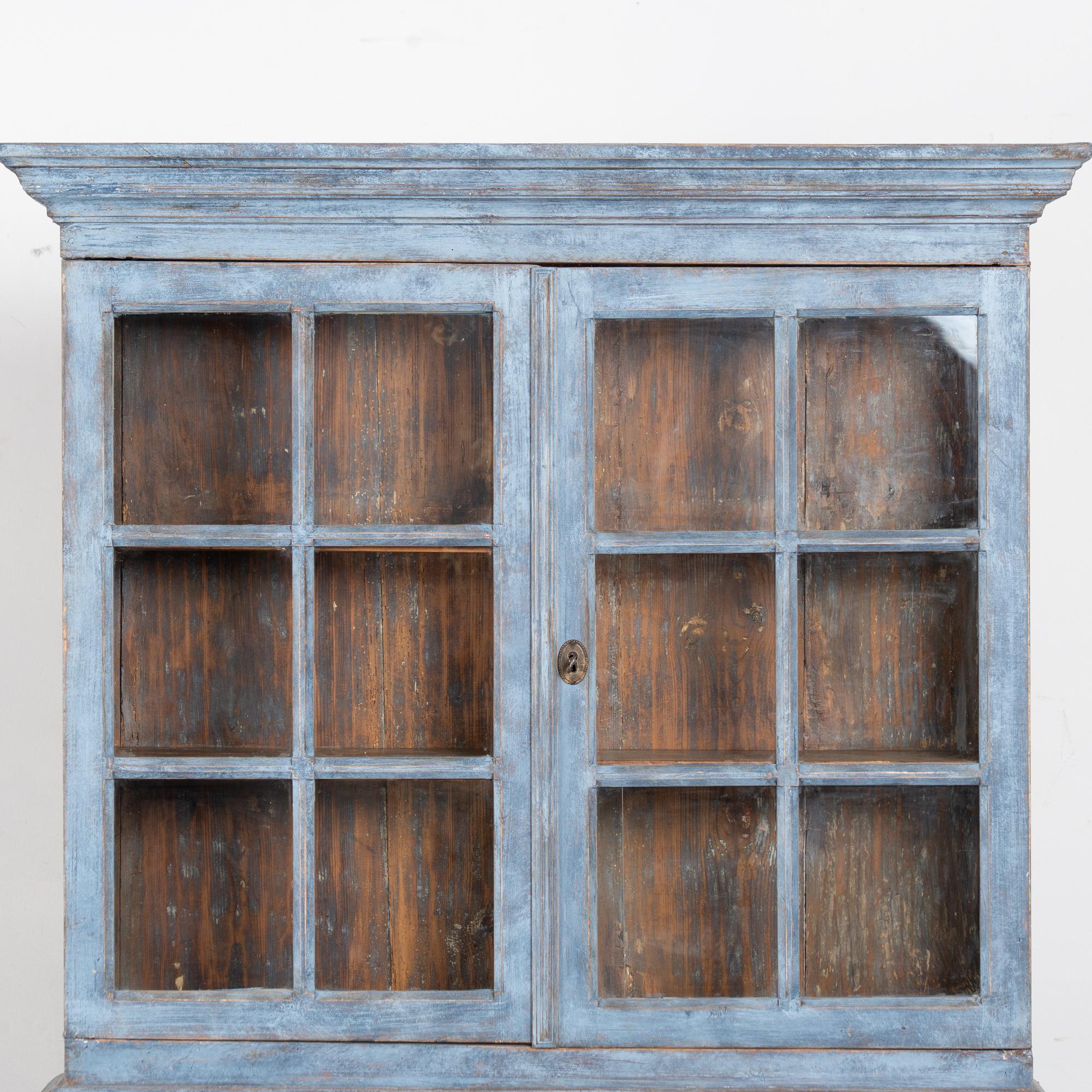 Segreteria svedese in pino dipinto di blu della metà del XIX secolo in vendita 3