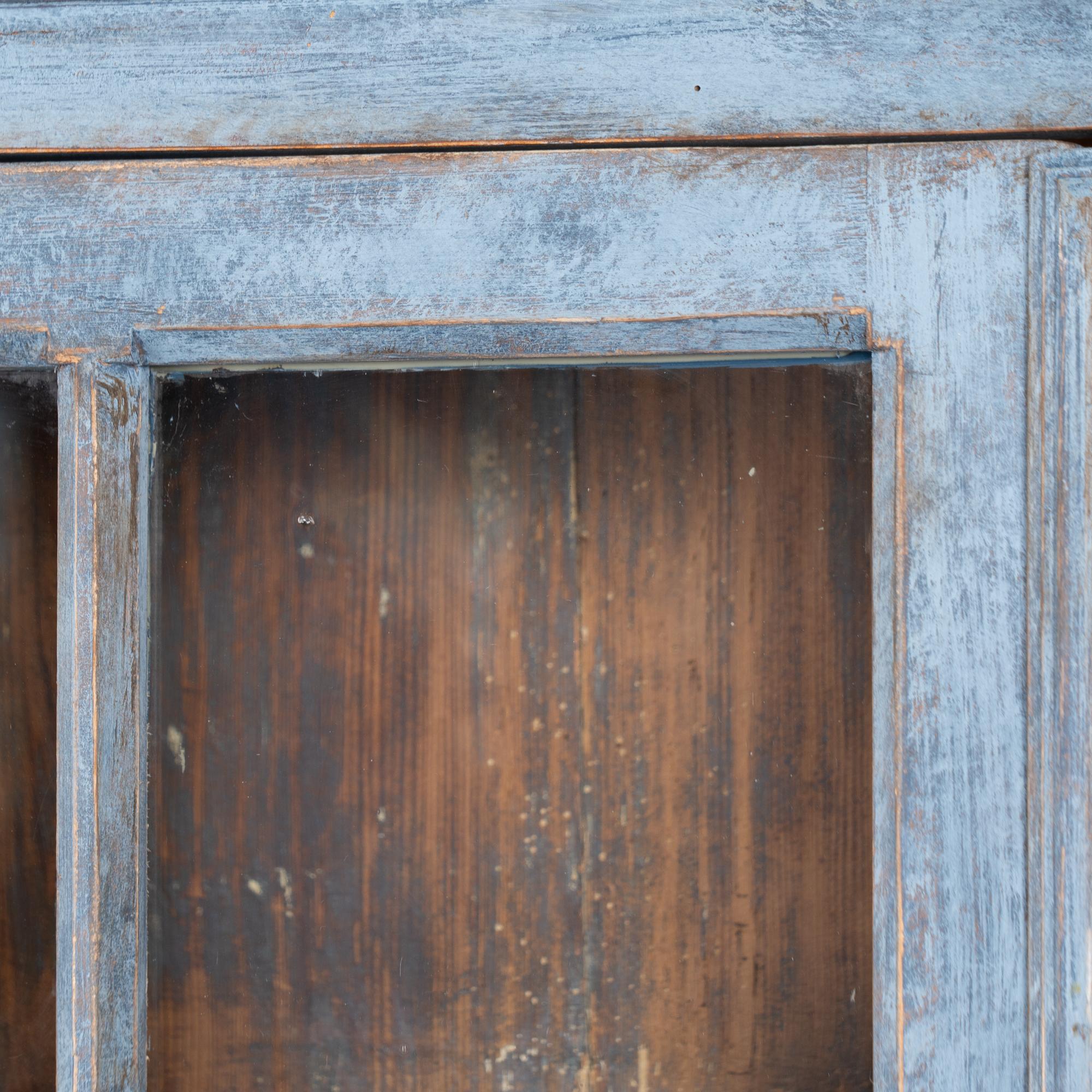Segreteria svedese in pino dipinto di blu della metà del XIX secolo in vendita 6