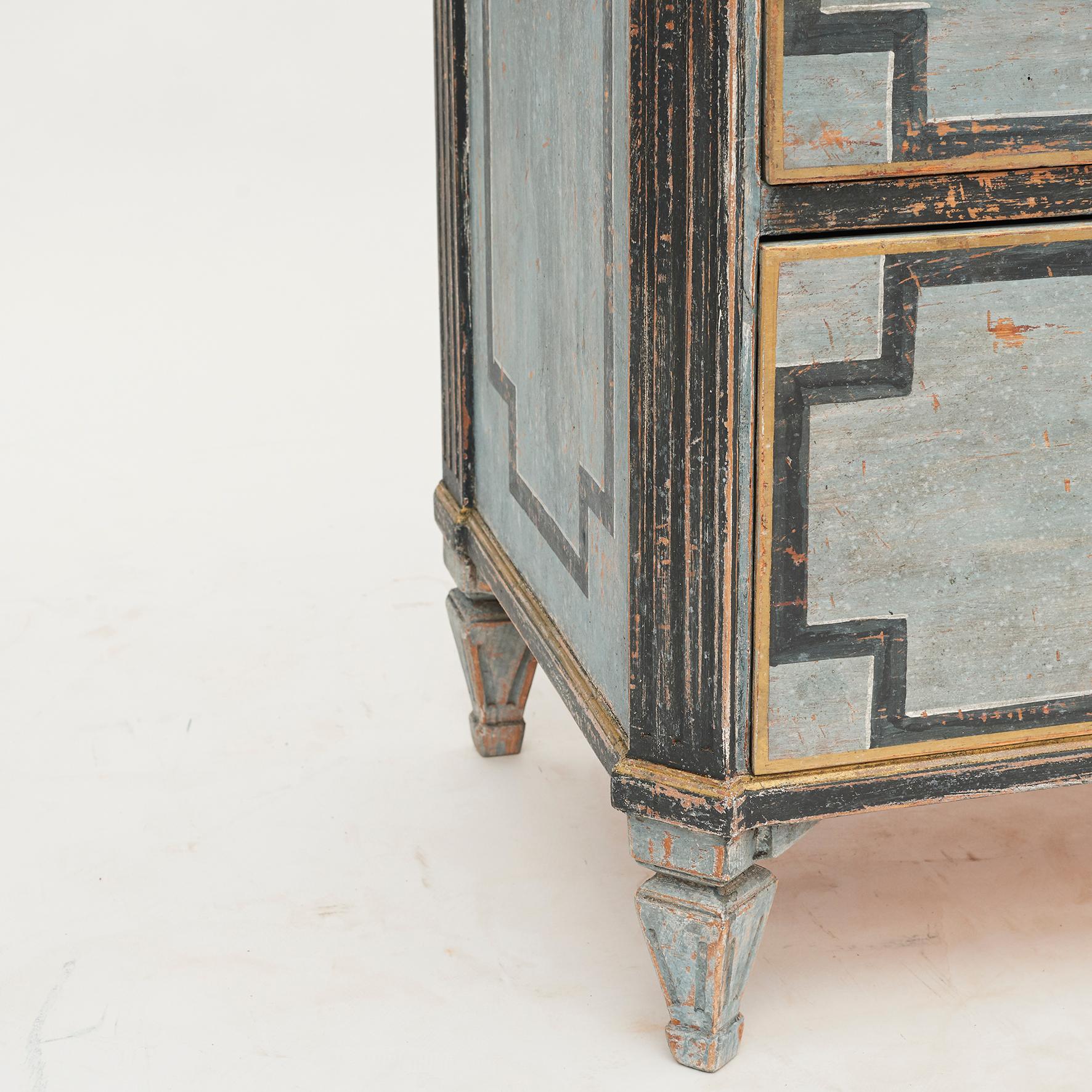 Mid-19th Century Swedish Chest of drawers Gustavian Style Painted in Blue Shades 4