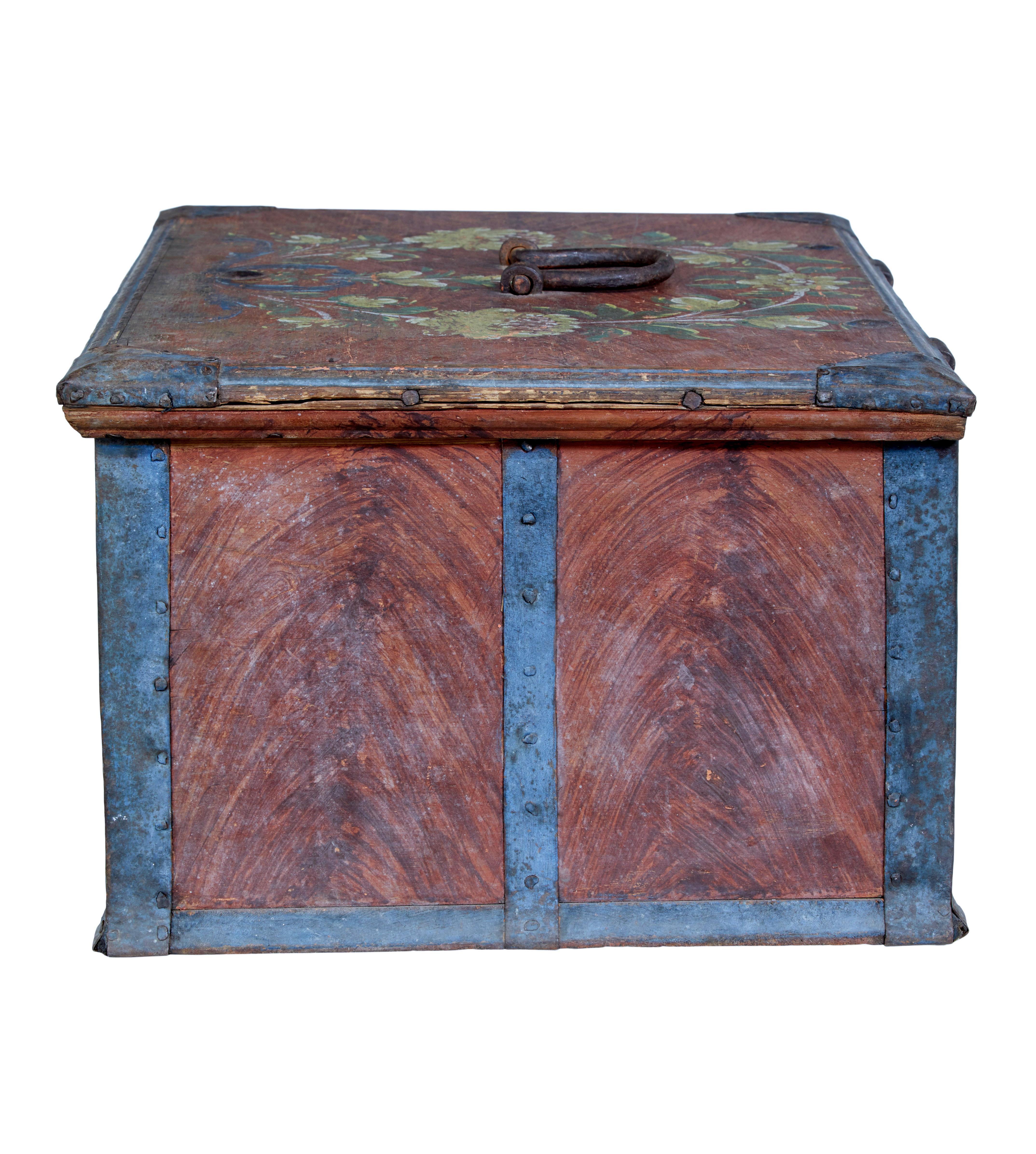 19th Century Mid 19th century Swedish folk art painted box