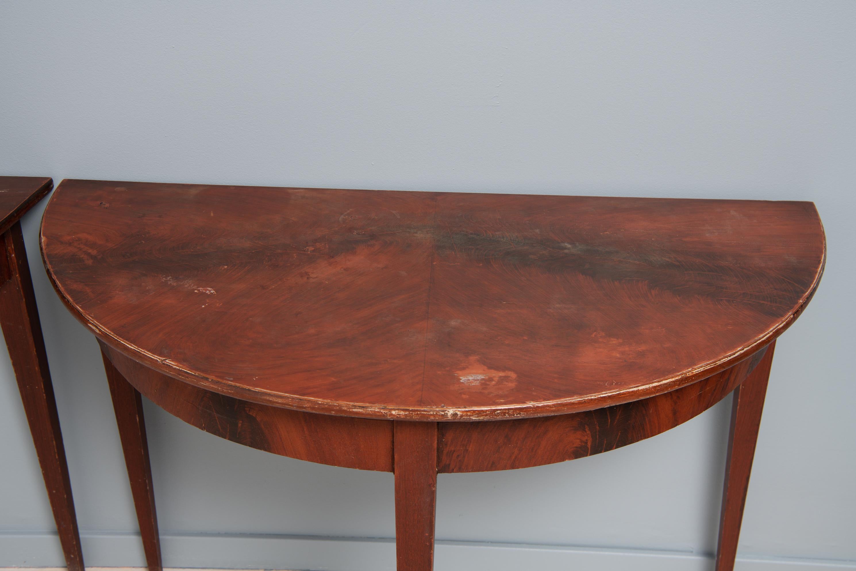 Mid 19th Century Swedish Gustavian Style Demi Lune Table For Sale 2