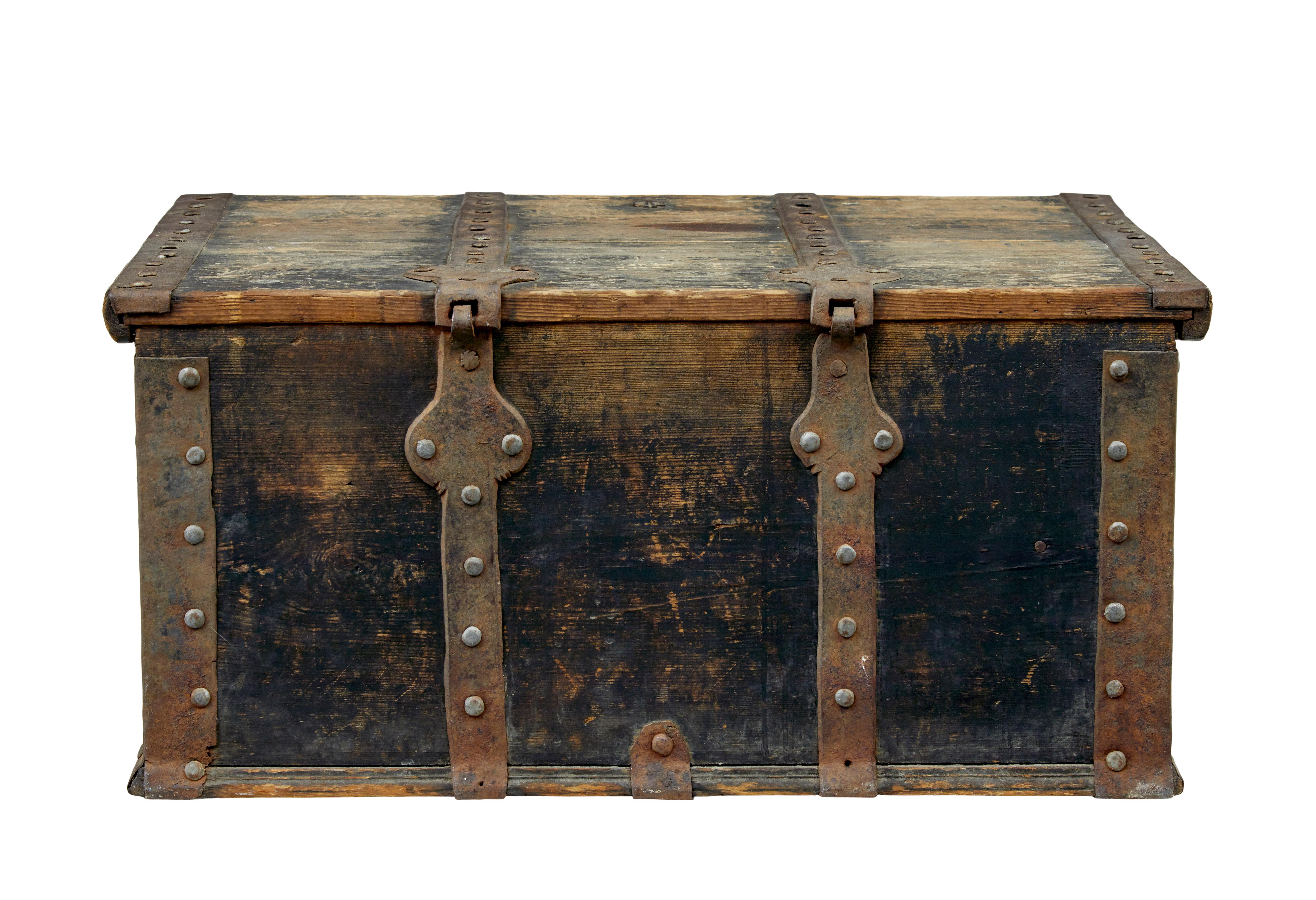 Mid 19th century Swedish hand painted strong box For Sale at 1stDibs