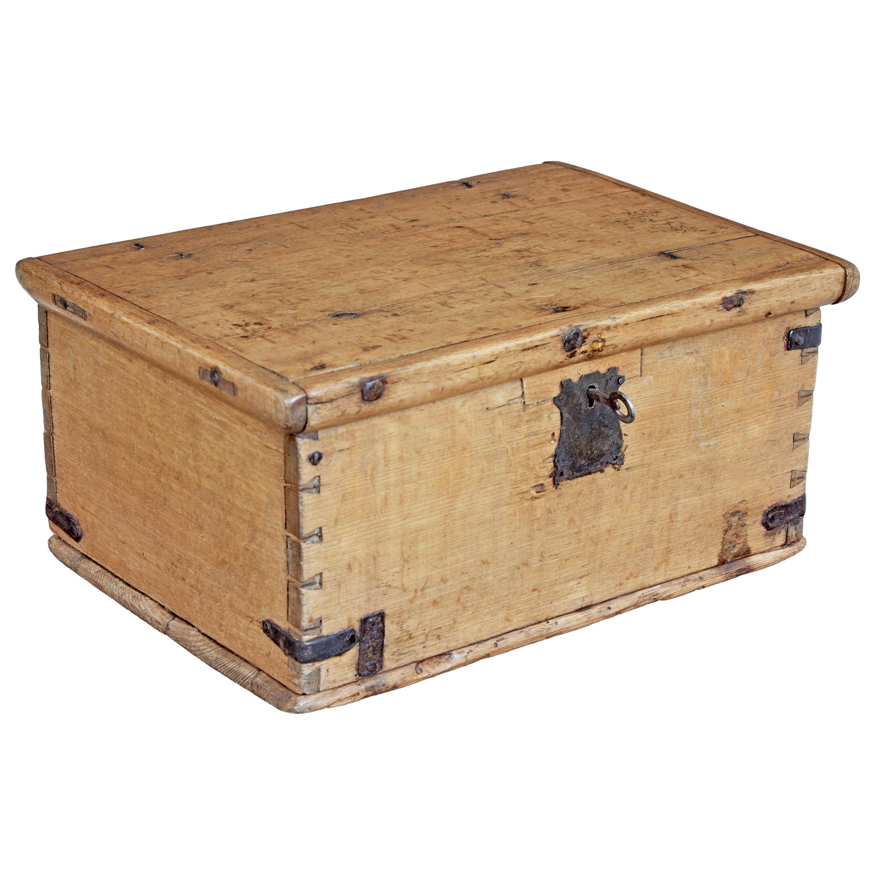 Mid-19th Century Swedish Oak and Pine Decorative Box