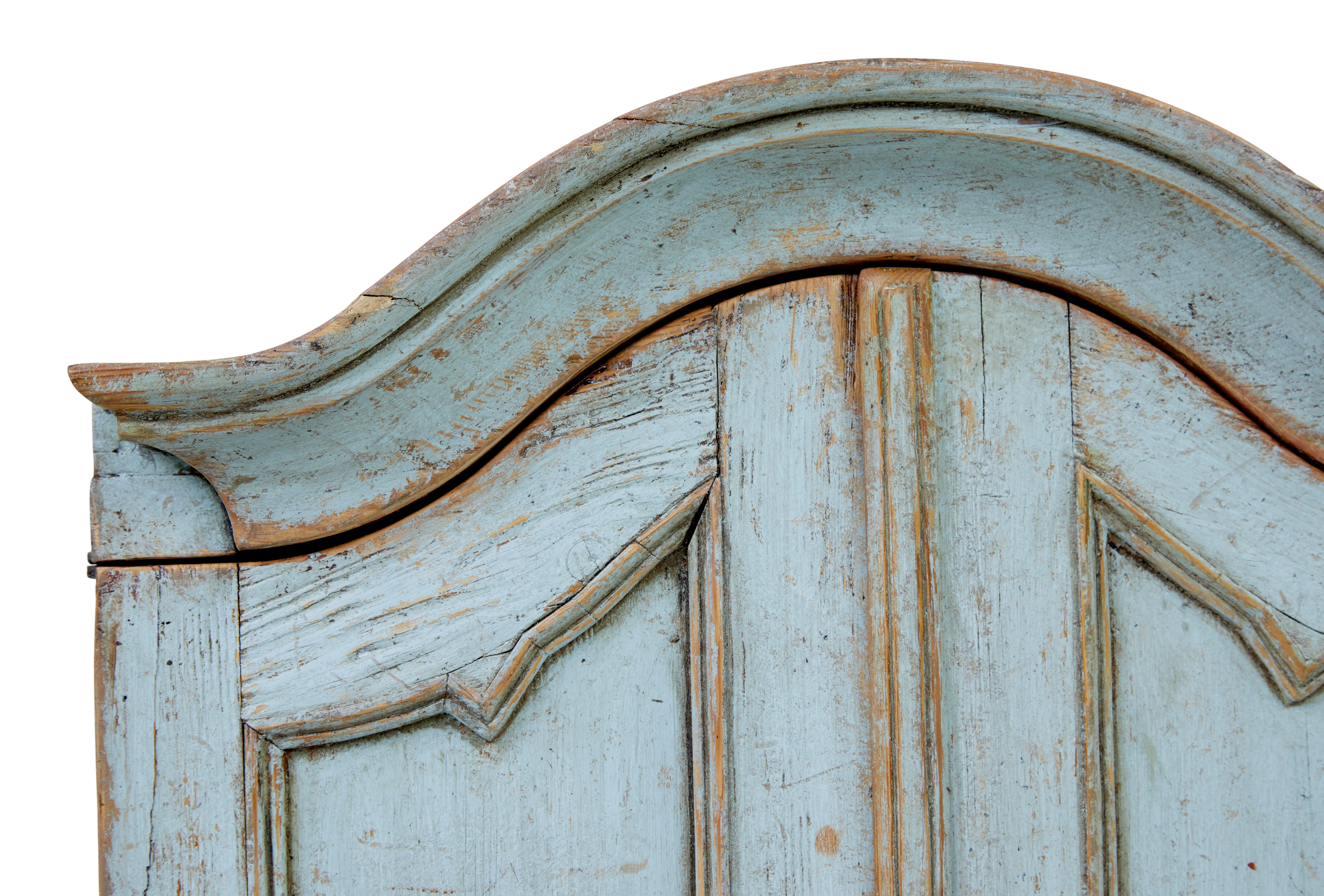 Pine Mid 19th century Swedish painted pine wall cupboard