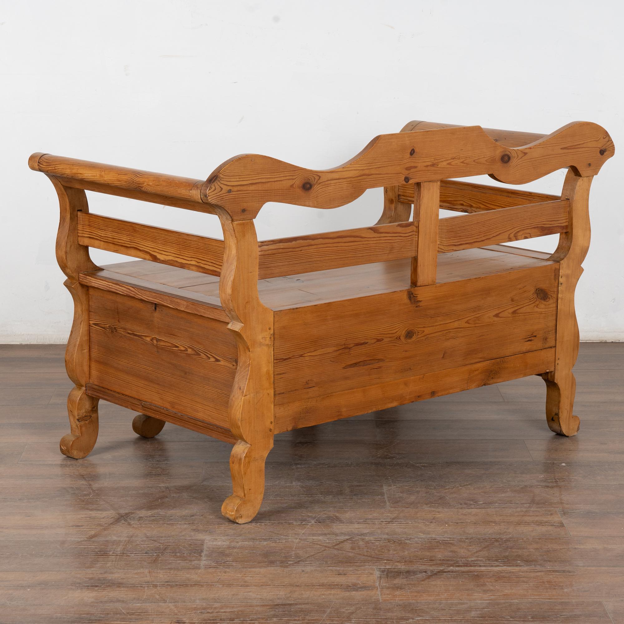 Mid 19th Century Swedish Small Pine Bench with Storage For Sale 7
