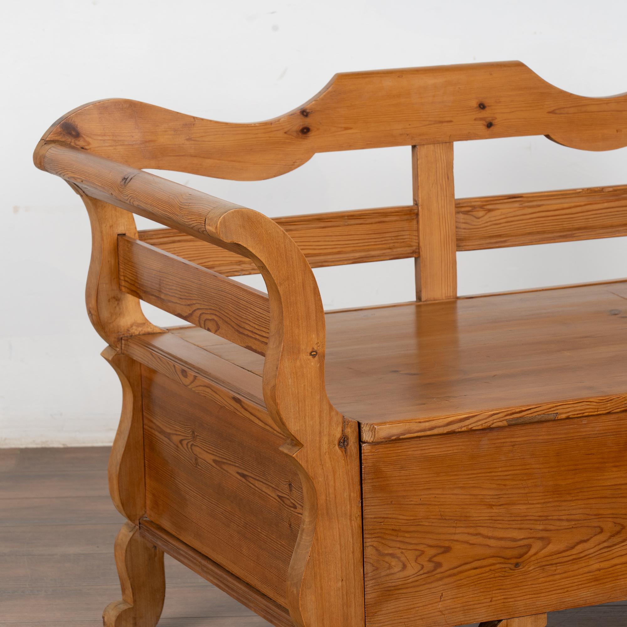 Mid 19th Century Swedish Small Pine Bench with Storage For Sale 1