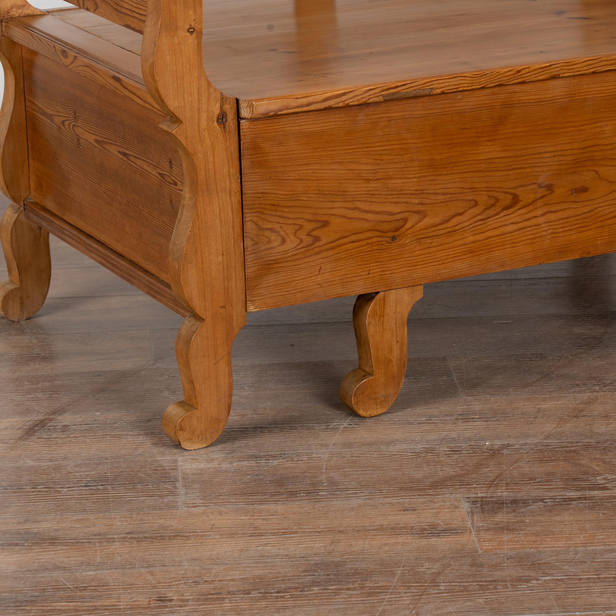 Mid 19th Century Swedish Small Pine Bench with Storage For Sale 2