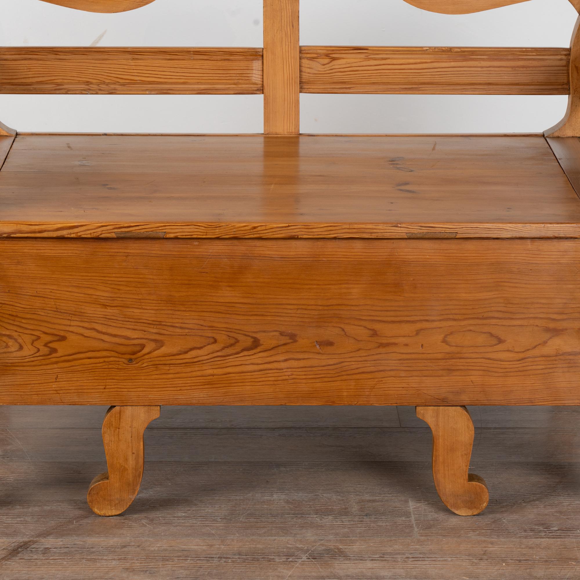 Mid 19th Century Swedish Small Pine Bench with Storage For Sale 3