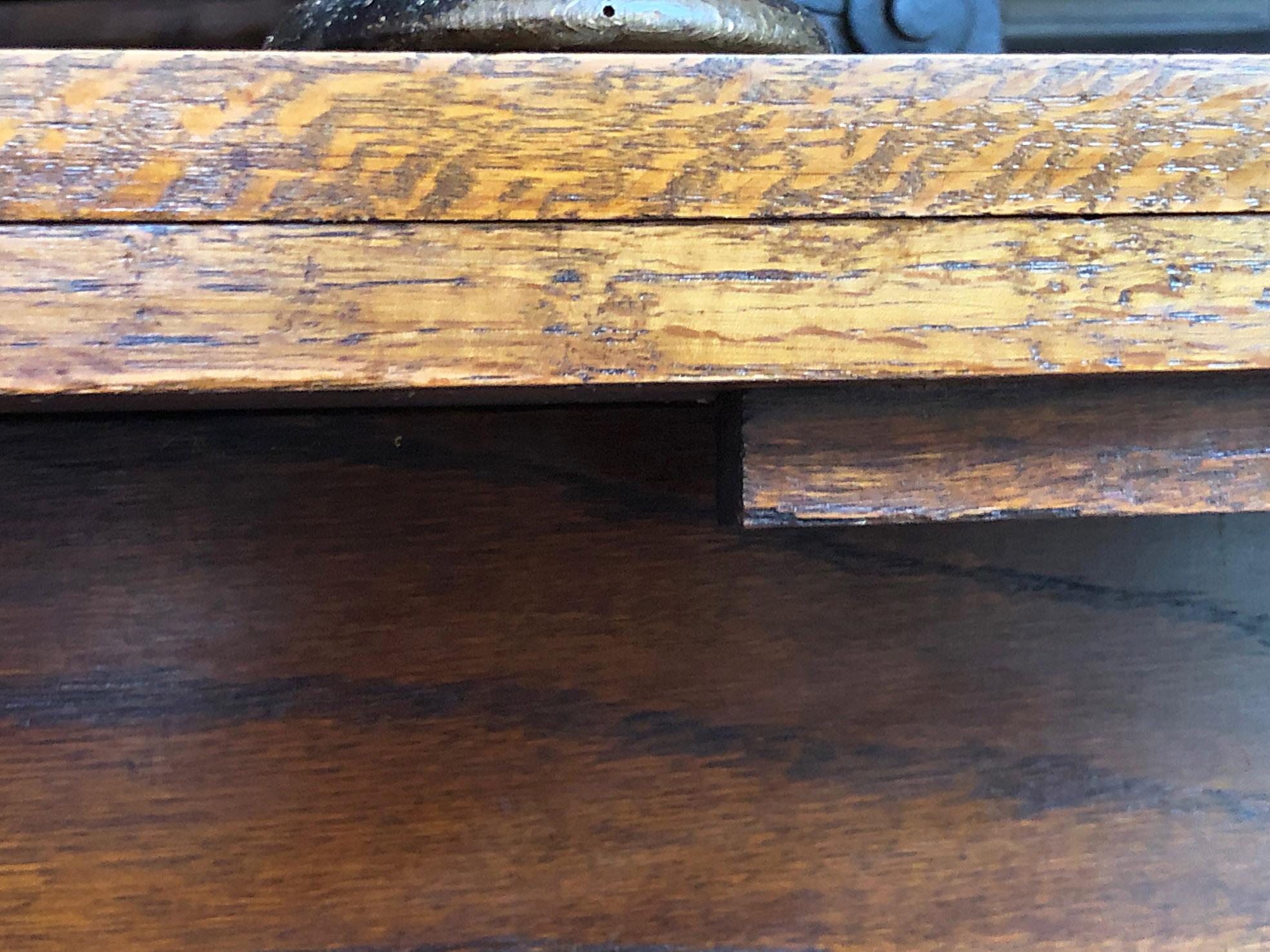 Mid-19th Century Table Oak Extendable Pull-Out Table Brown Tuscany Dining Table 6