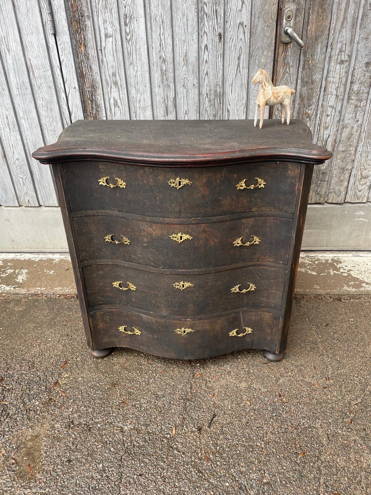 Scandinavian Mid-19th Century Tall Black Swedish Gustavian 4 Drawer Chest For Sale