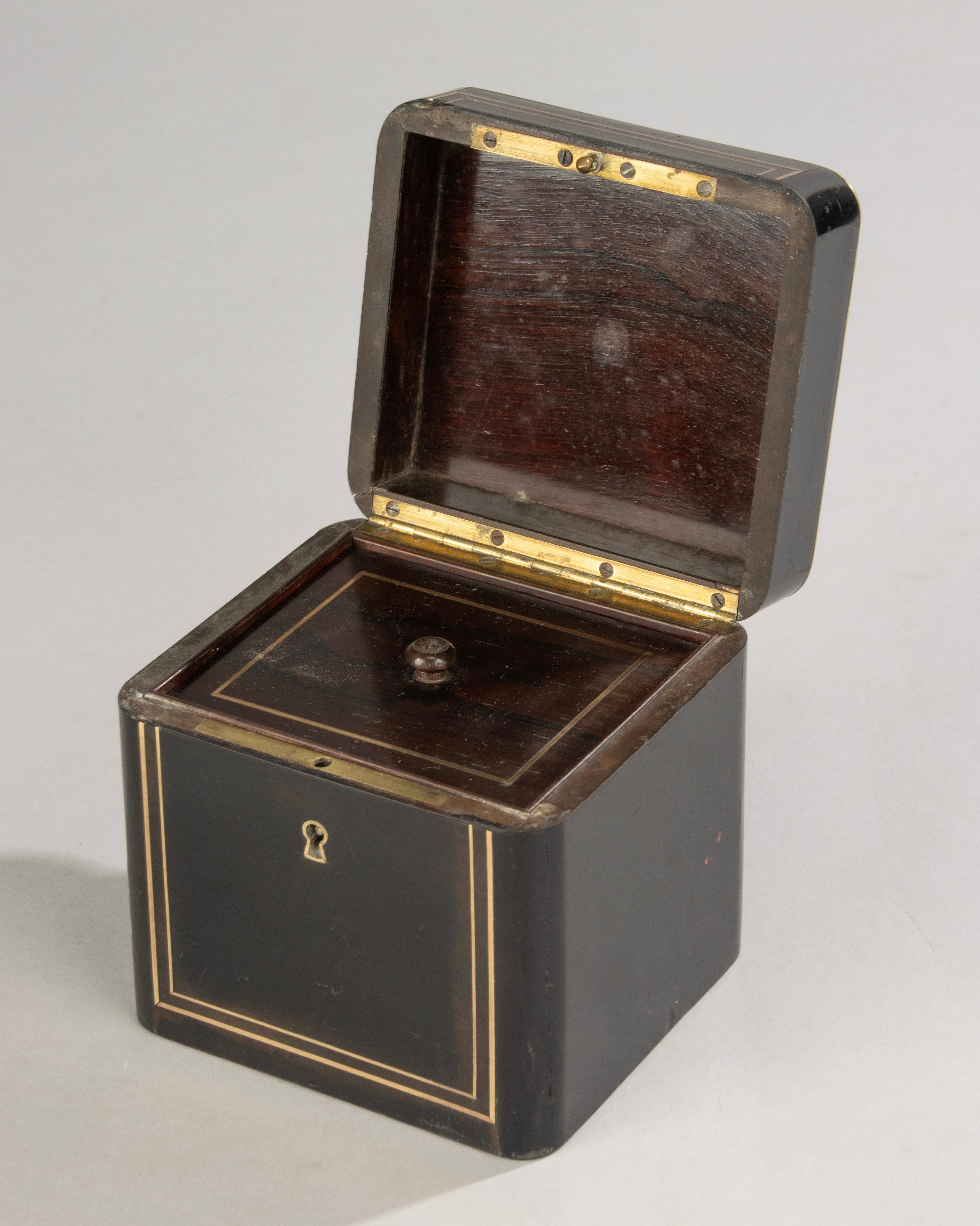 Milieu du 19ème siècle Boite à thé - Napoléon III - Ebonisée et incrustée Bon état - En vente à Casteren, Noord-Brabant