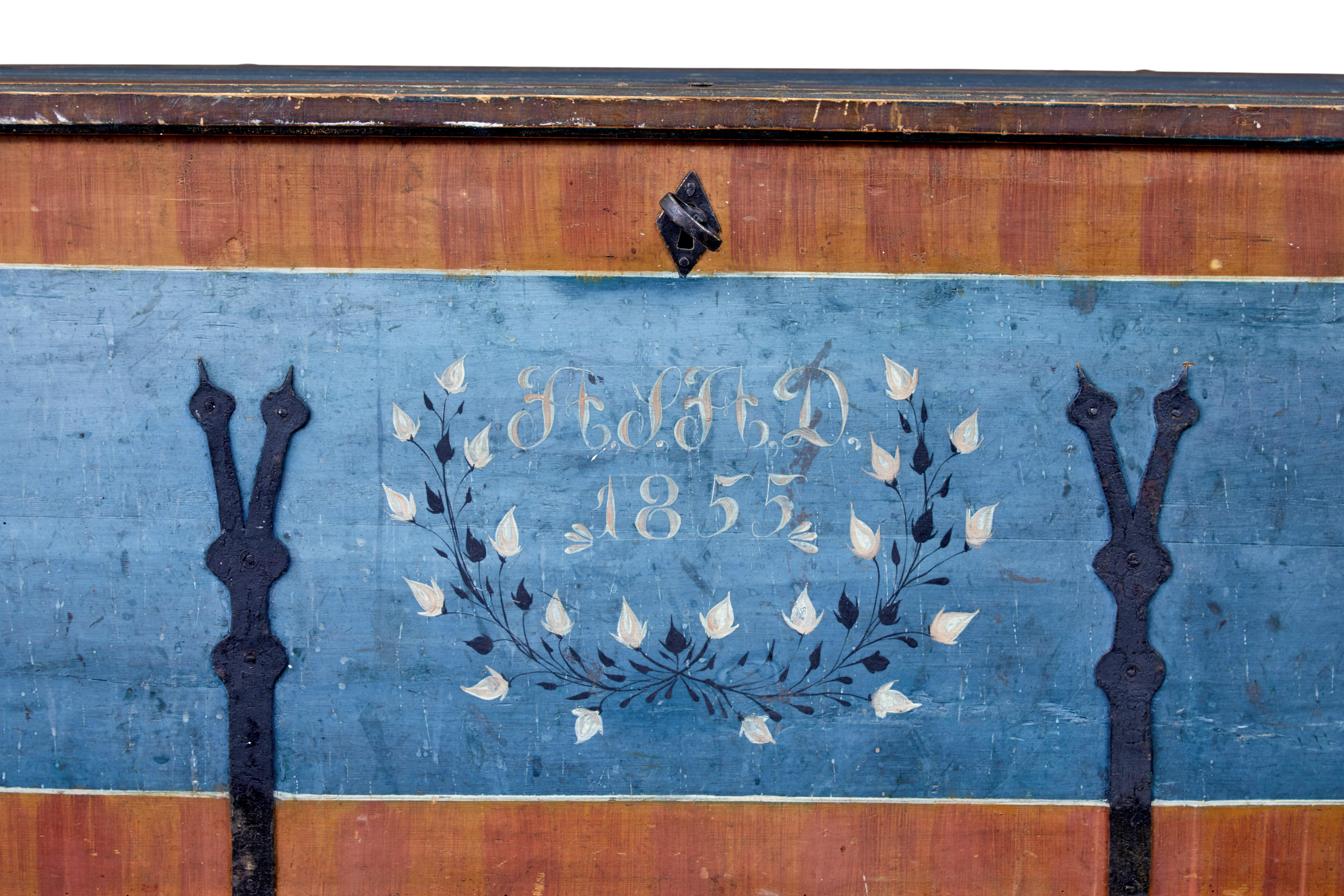 19th Century Mid 19th century traditional Swedish painted coffer For Sale