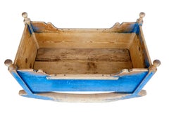 Mid-19th Century Traditional Swedish Painted Pine Cradle