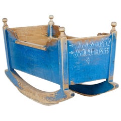 Mid-19th Century Traditional Swedish Painted Pine Cradle